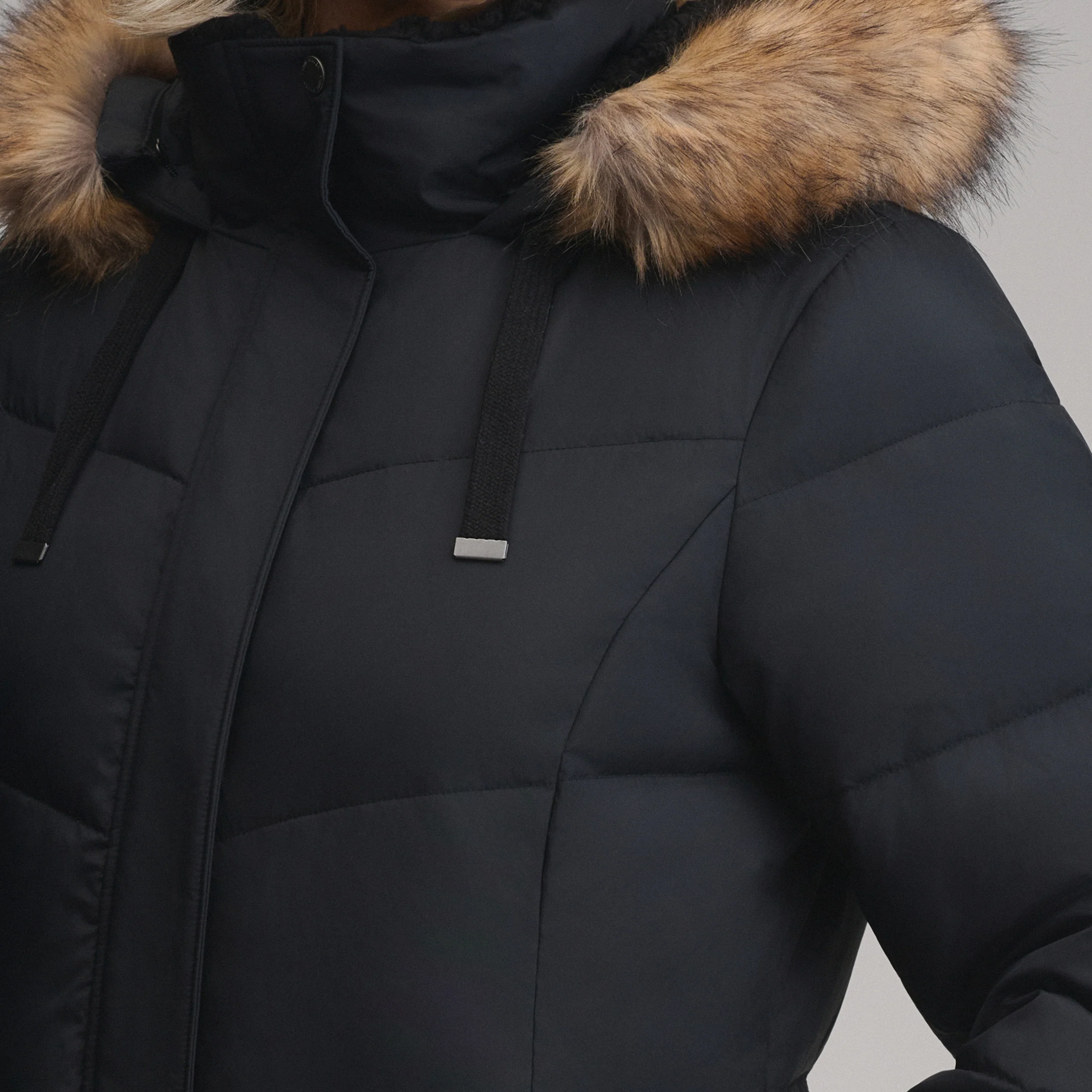 Women's Lodge Cascadian Down Hooded Parka