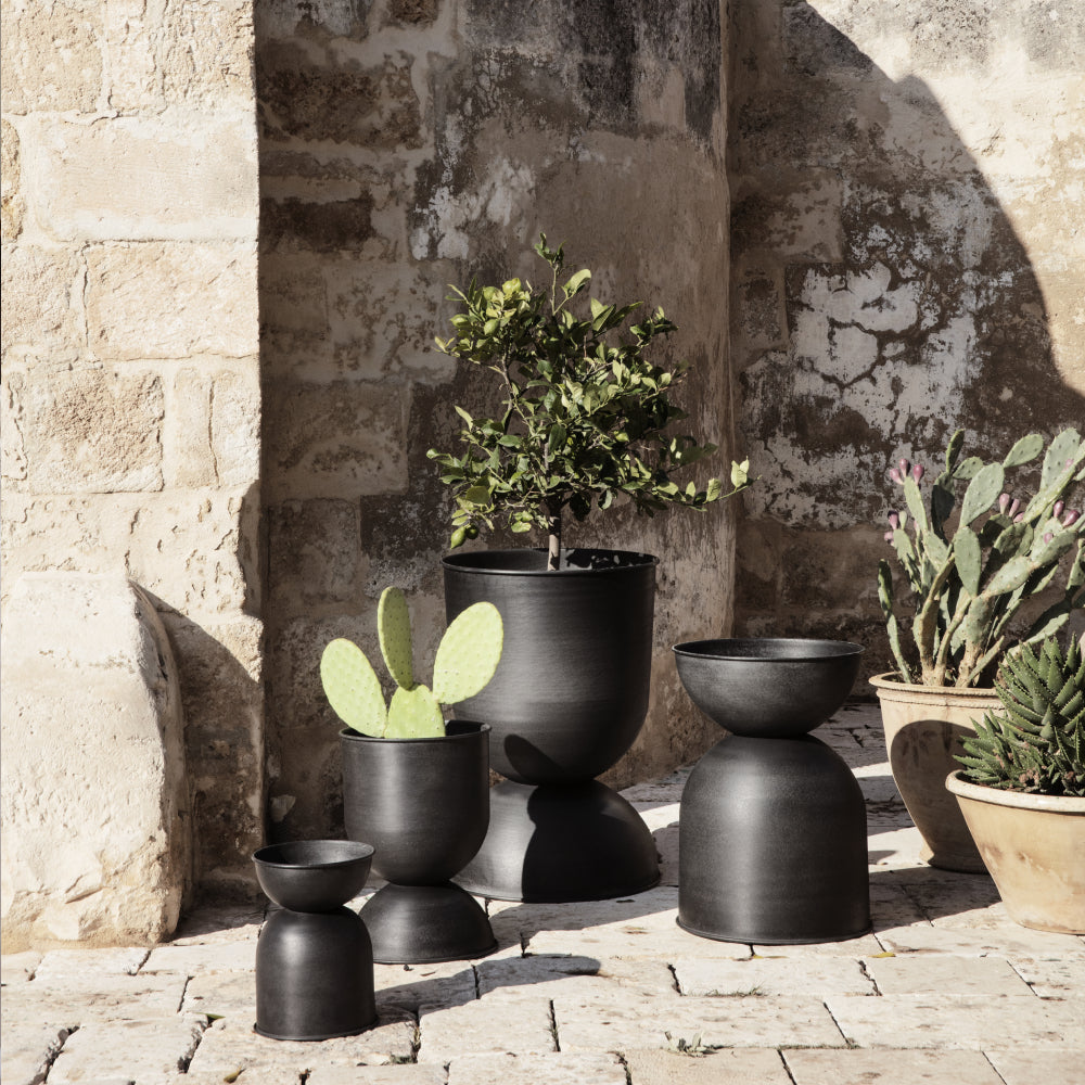Ferm Living Hourglass Pot L