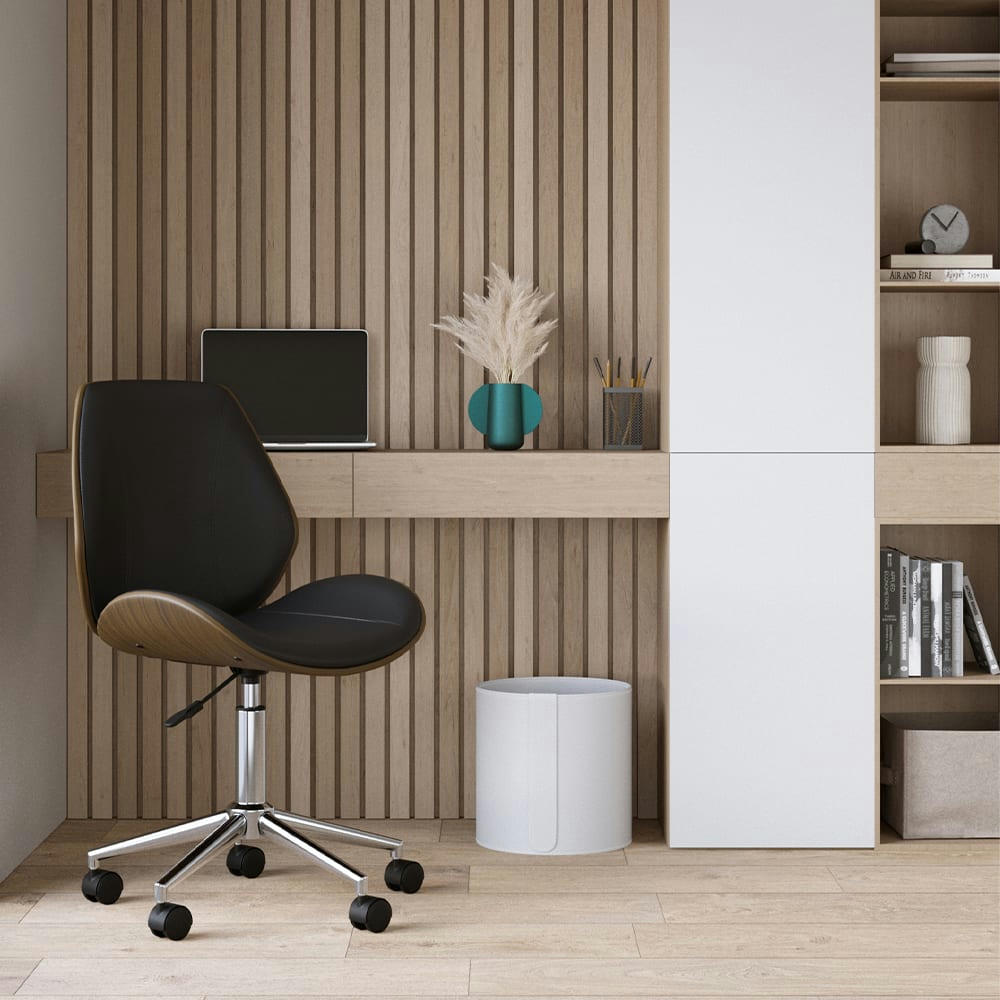 ARCHIE - Chaise de bureau pivotante en bois en PU noir