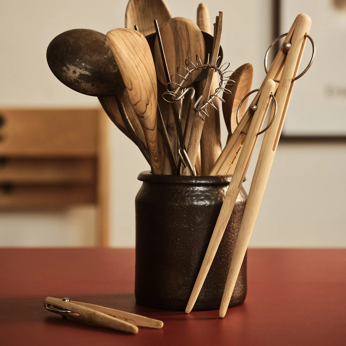 Design House Stockholm - Pick Up KüchenzangeL 34cm, braun