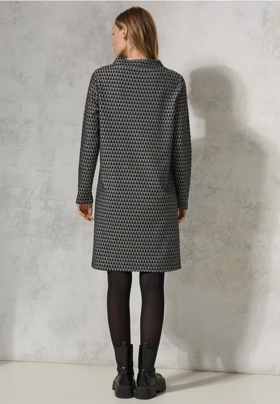 Minimal Jaquard Kleid