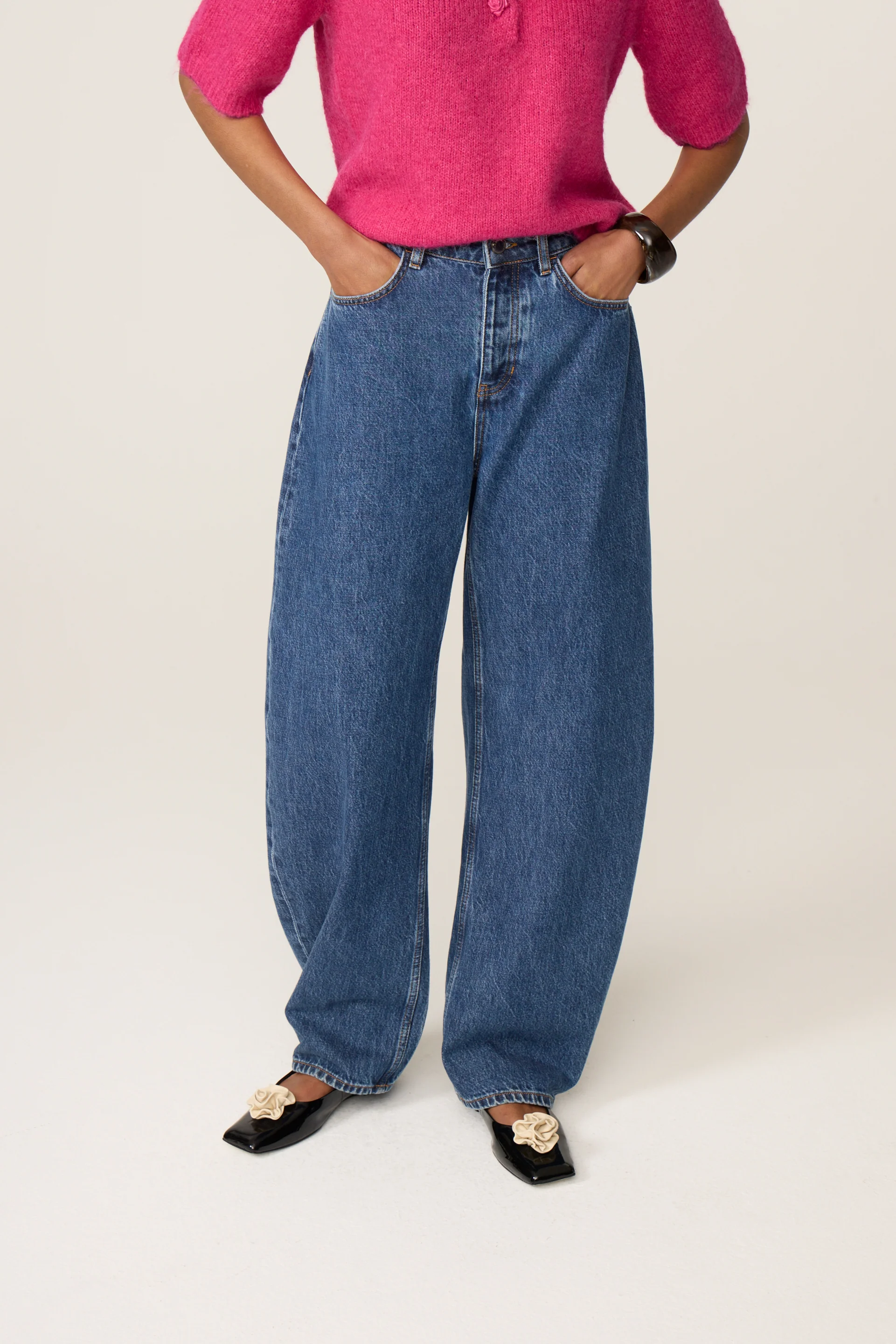 Betty Barrel Jeans | Brilliant Blue