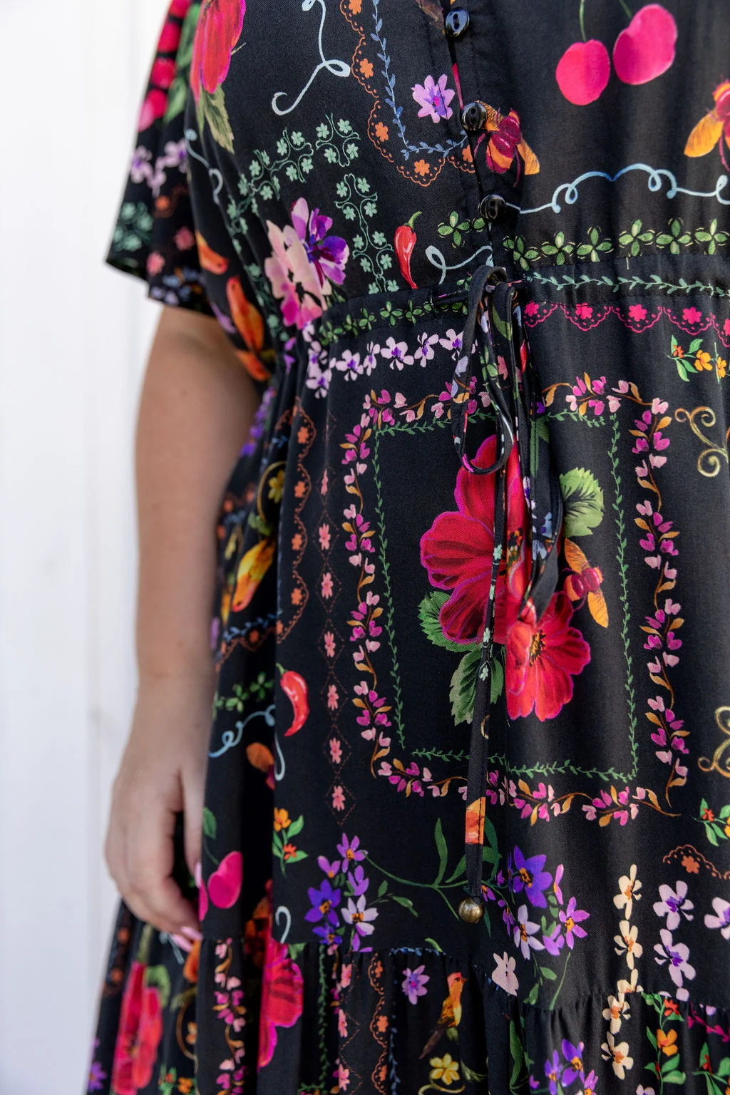 Bonnie Maxi Dress in Sweet Bee
