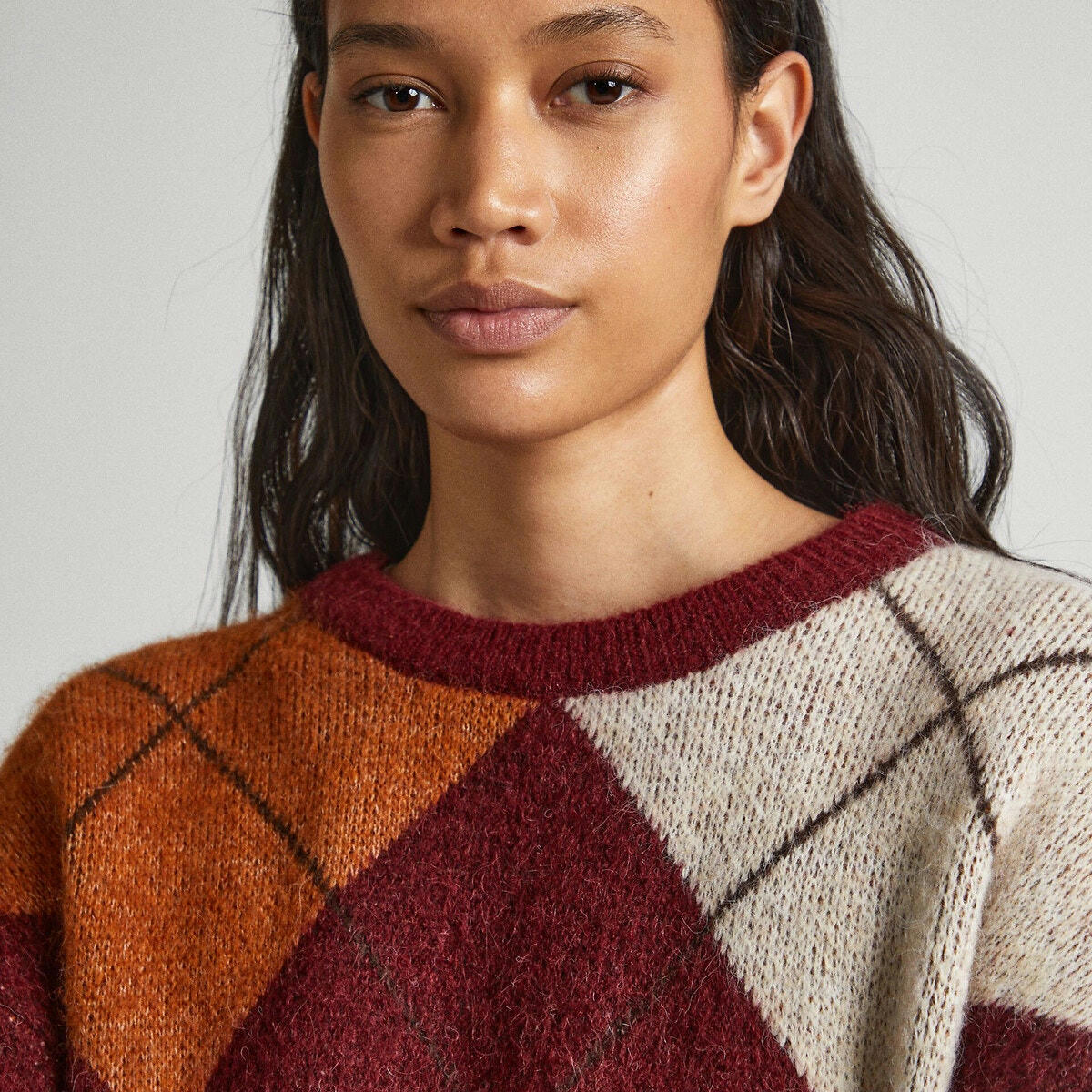 Pull graphique en fine maille