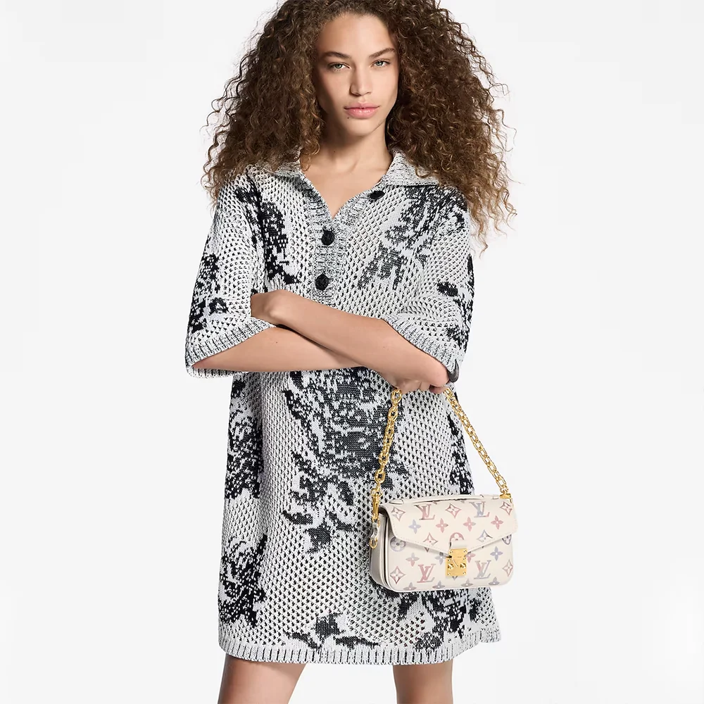 Louis Vuitton Pochette Métis East West