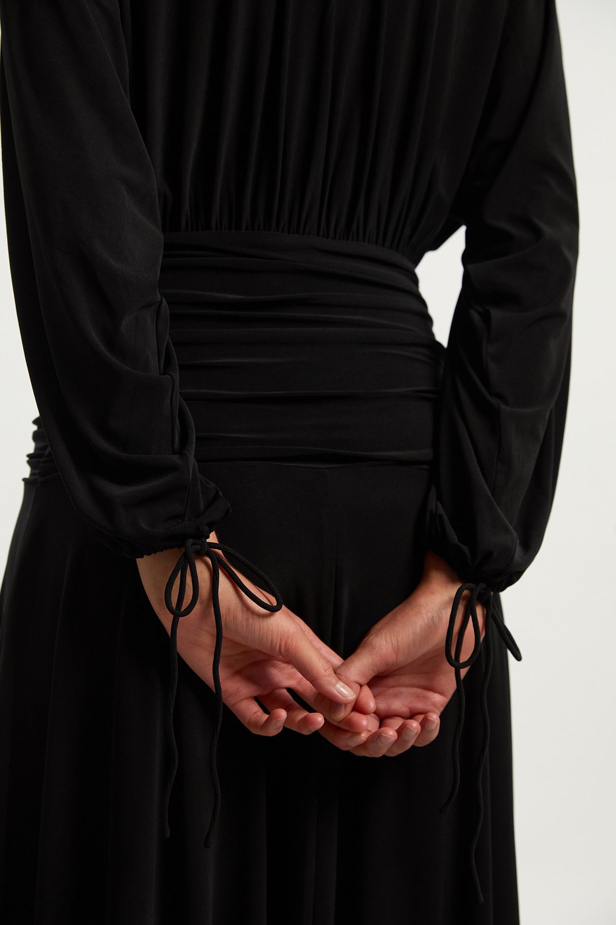 KarenMillen Stretch Drapey Crepe Ruched Plunge Neck Batwing Sleeve Maxi Dress