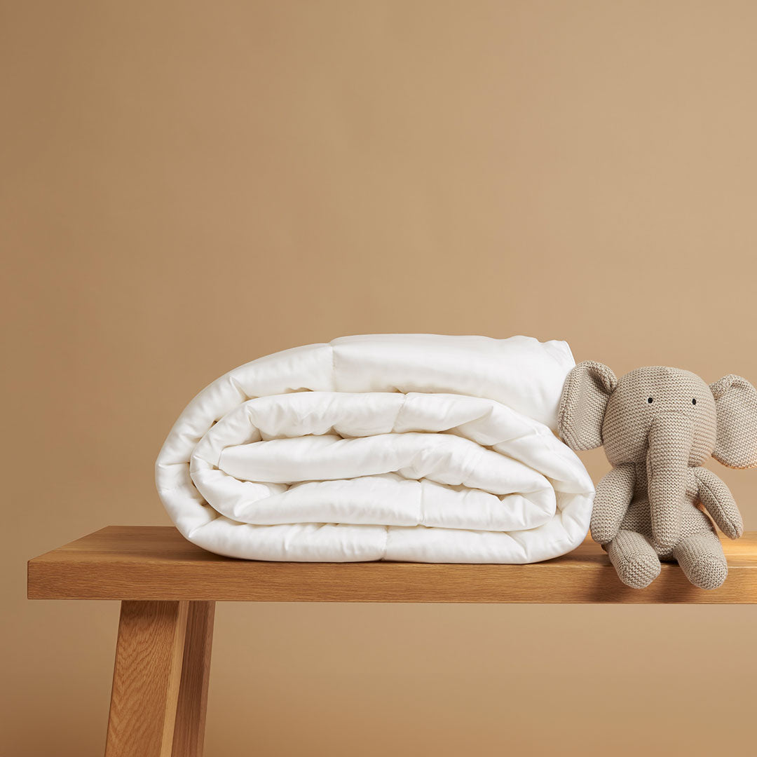 Coco & Cici - Tencel Dekbed Lente / Herfst 100 x 135 cm - 1 Persoons Beddengoed - Kinderdekbed - Lyocell - Ademend & Extra Zacht - Wit