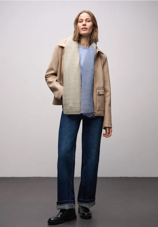 Schal mit Farbverlauf