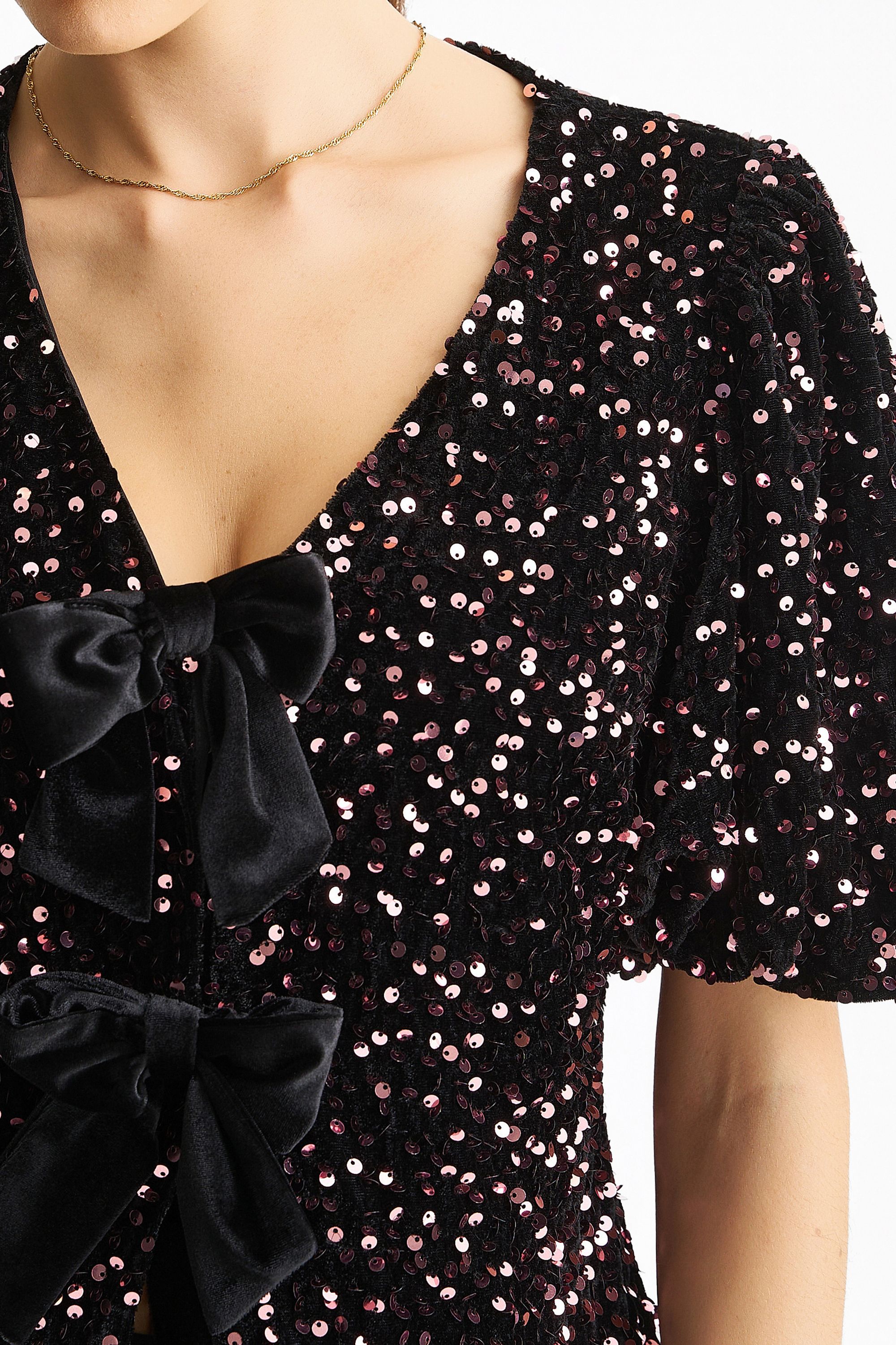 Gini London Purple Velvet Sequin Bow Front Bubble Sleeve Top