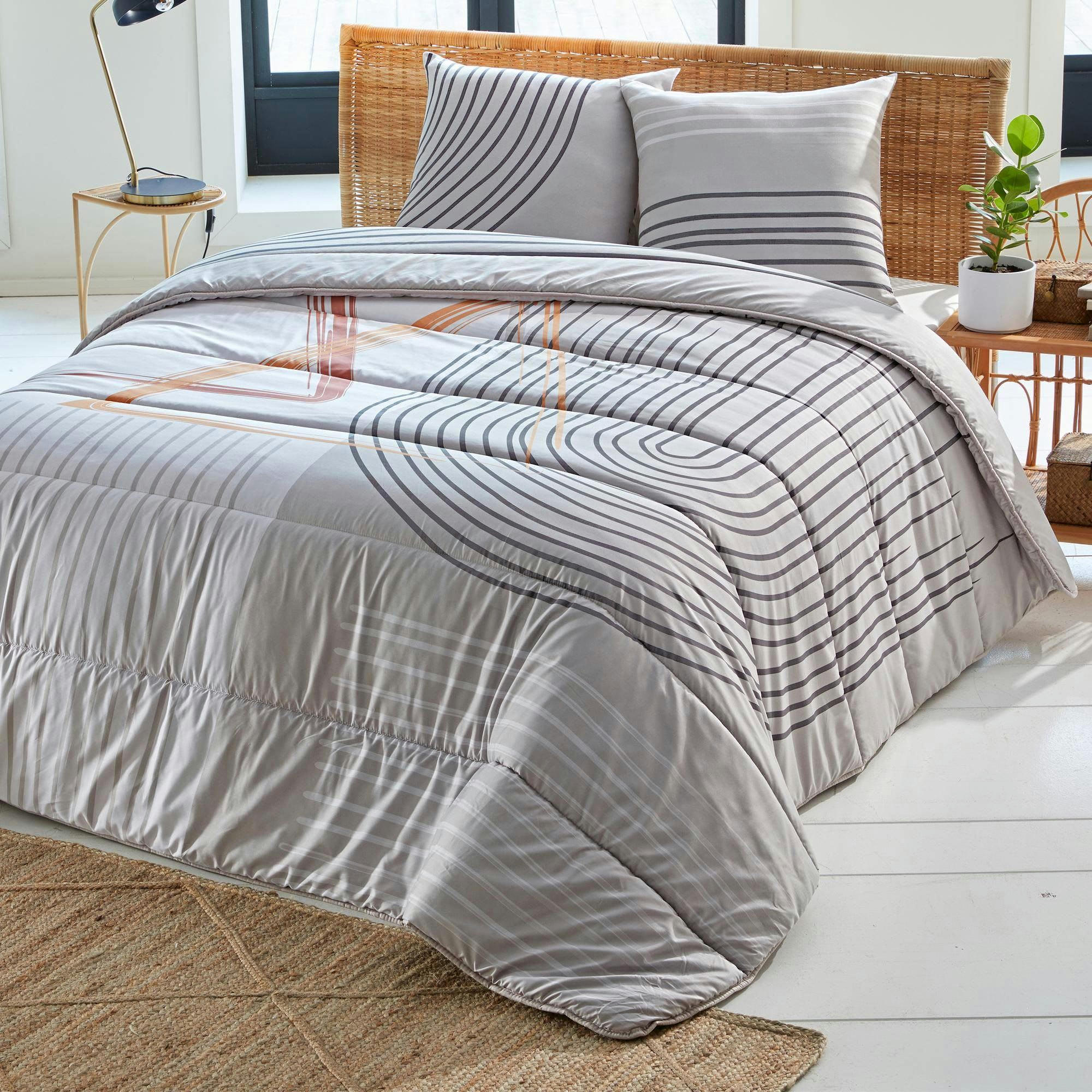 TRIAN - Couette légère 200x200 gris en polyester