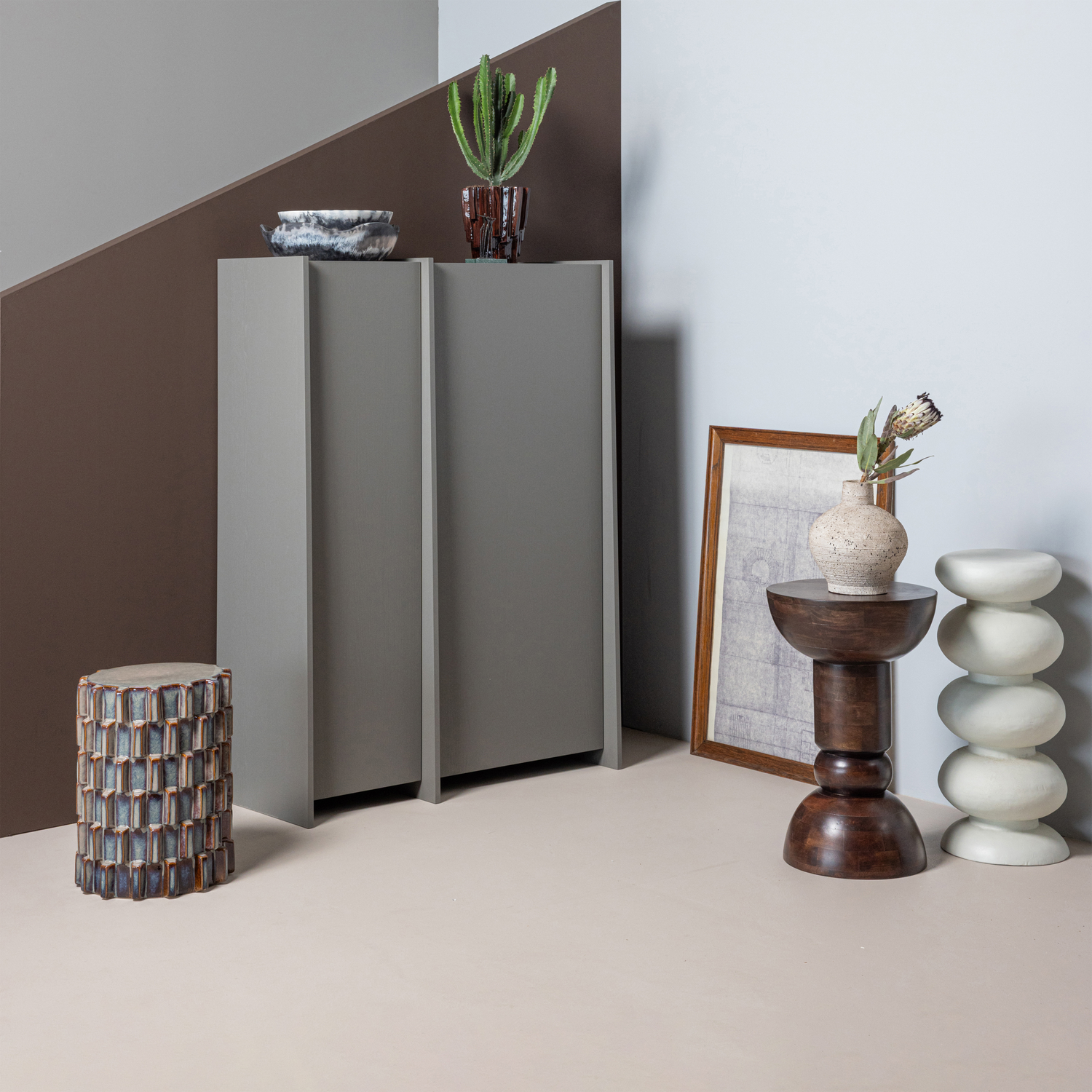 WOOOD Axu Decoratieve Bijzettafel - Keramiek - Grijsblauw - 45x35x35