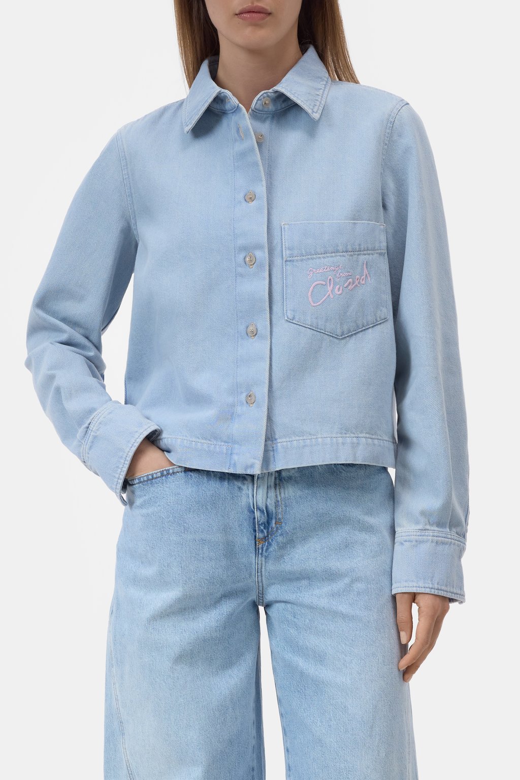 Jeanshemd mit Stickerei