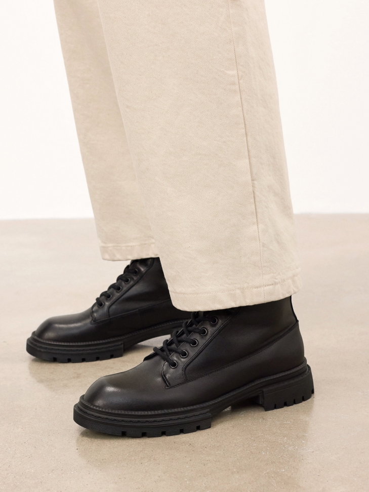 High laced leather boots