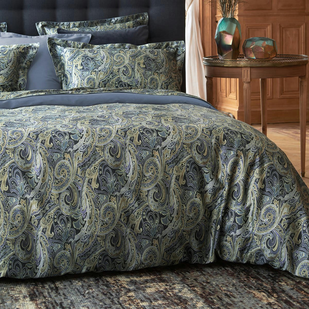 INDIRA - Housse de couette satin bleu foncé 200x200 cm