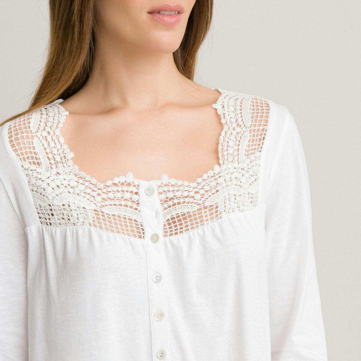 Chemise de nuit dentelle et coton