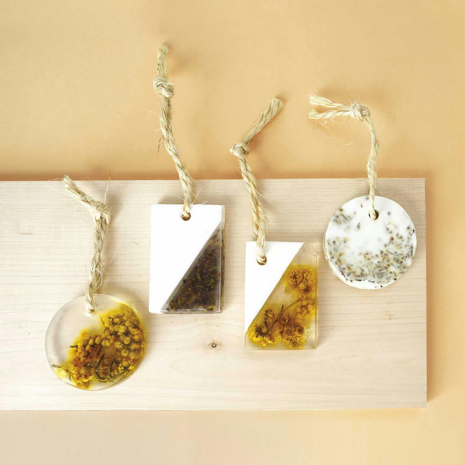 SAVONS - Coffret DIY faire des savons fleuris