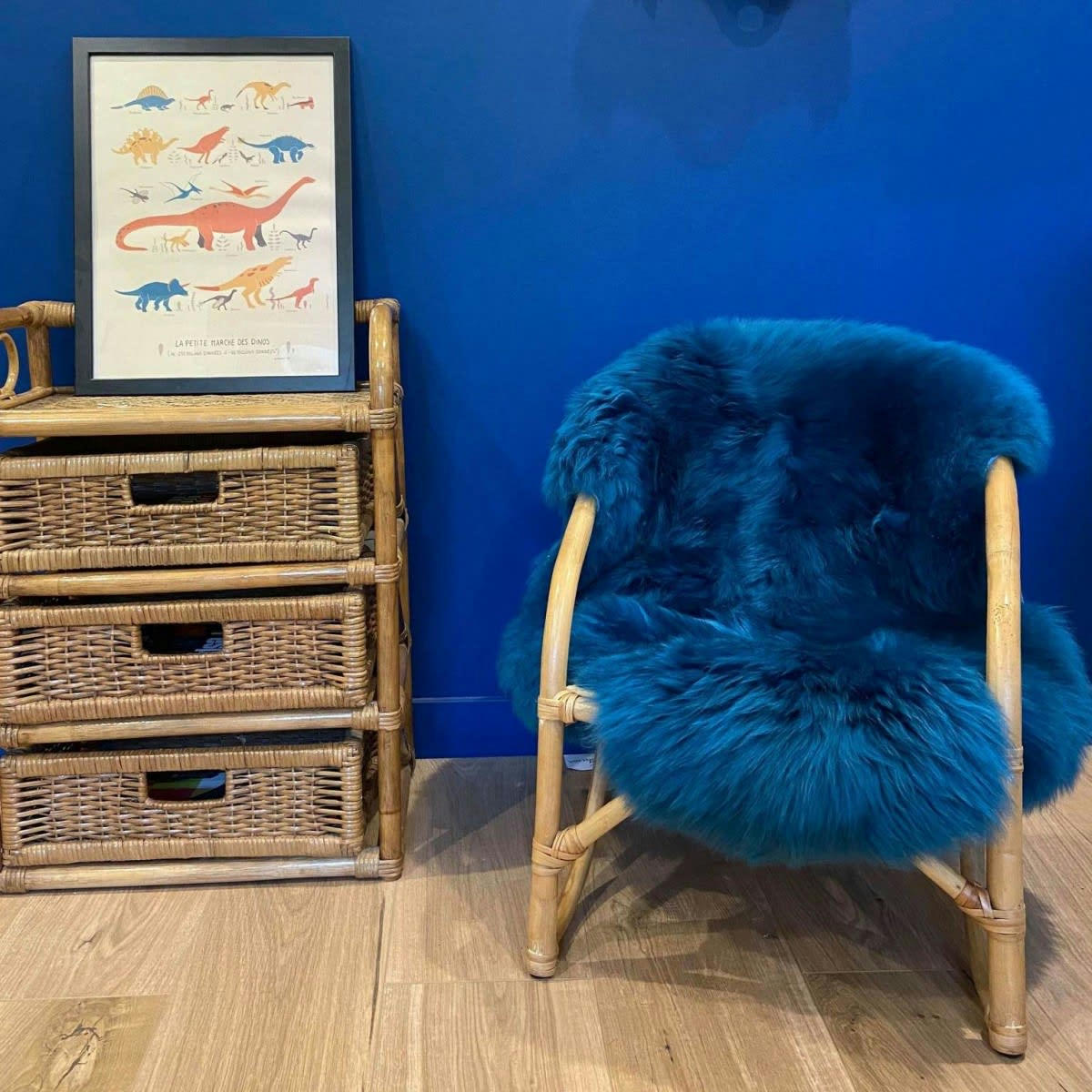 - Tapis en peau de mouton bleue navy