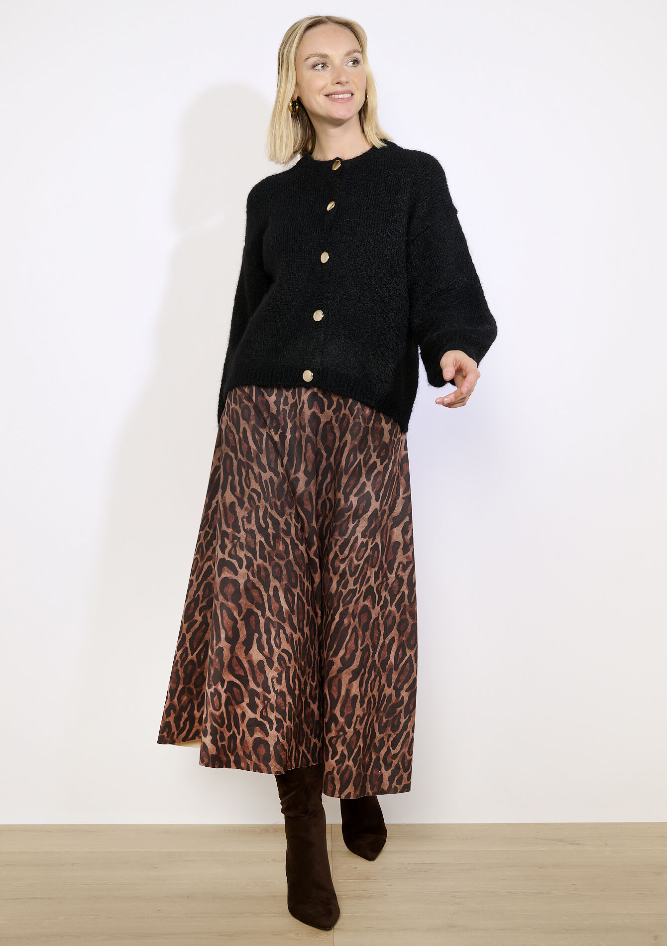 Maxi-rok in su&egrave;delook met luipaardprint