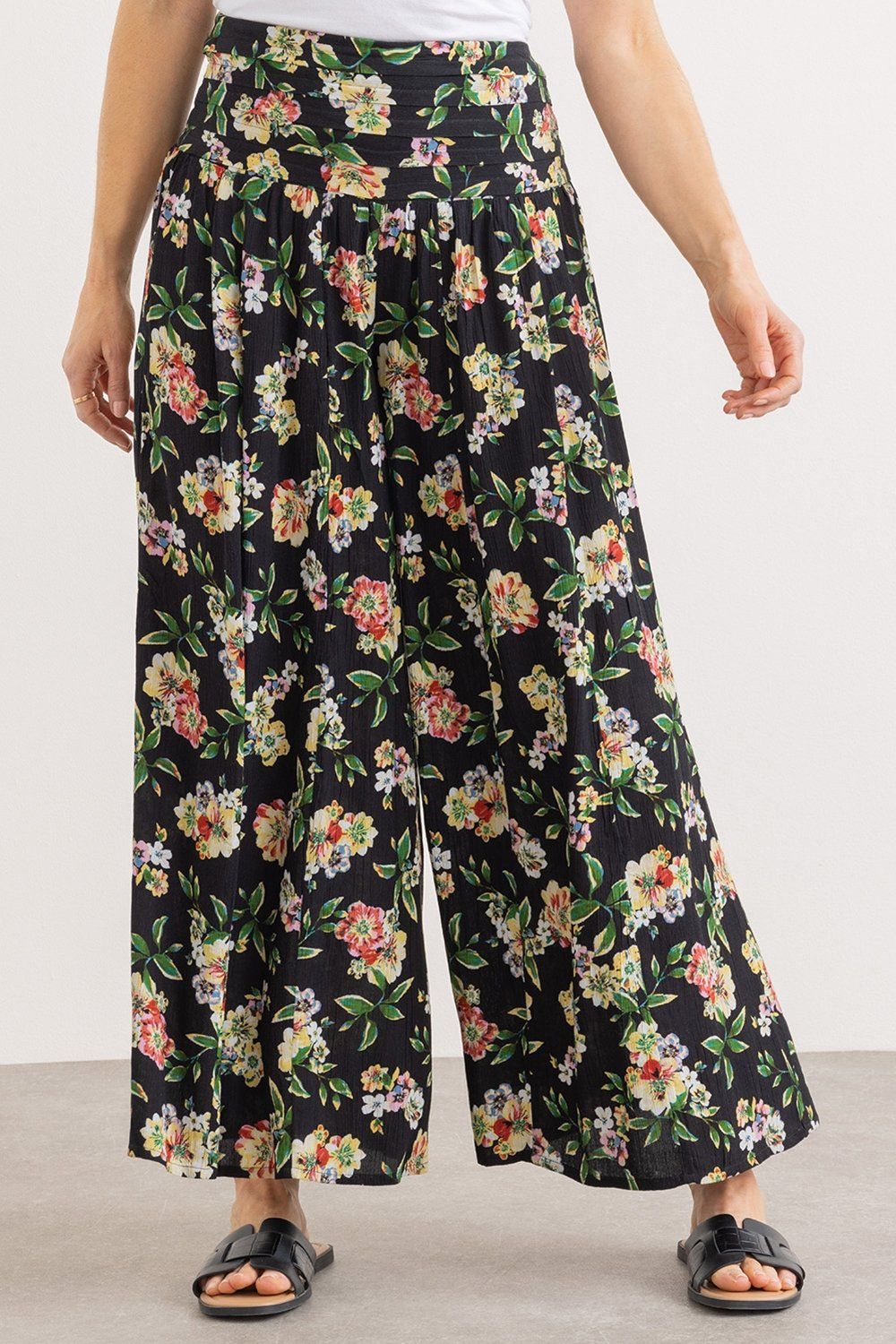 Klass. Floral Print Wide Leg Trousers