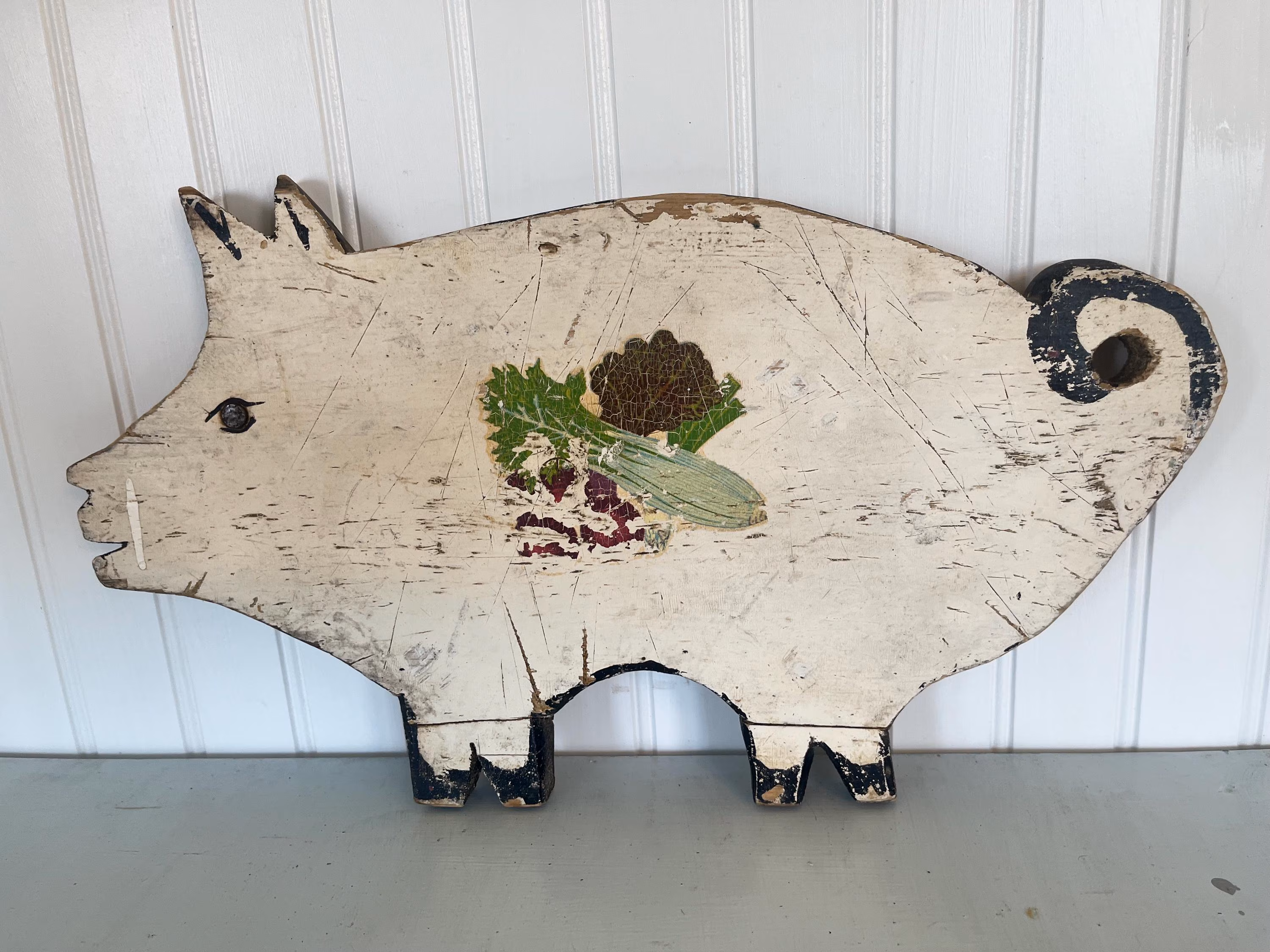 Vintage Folky Pig Cutting Board