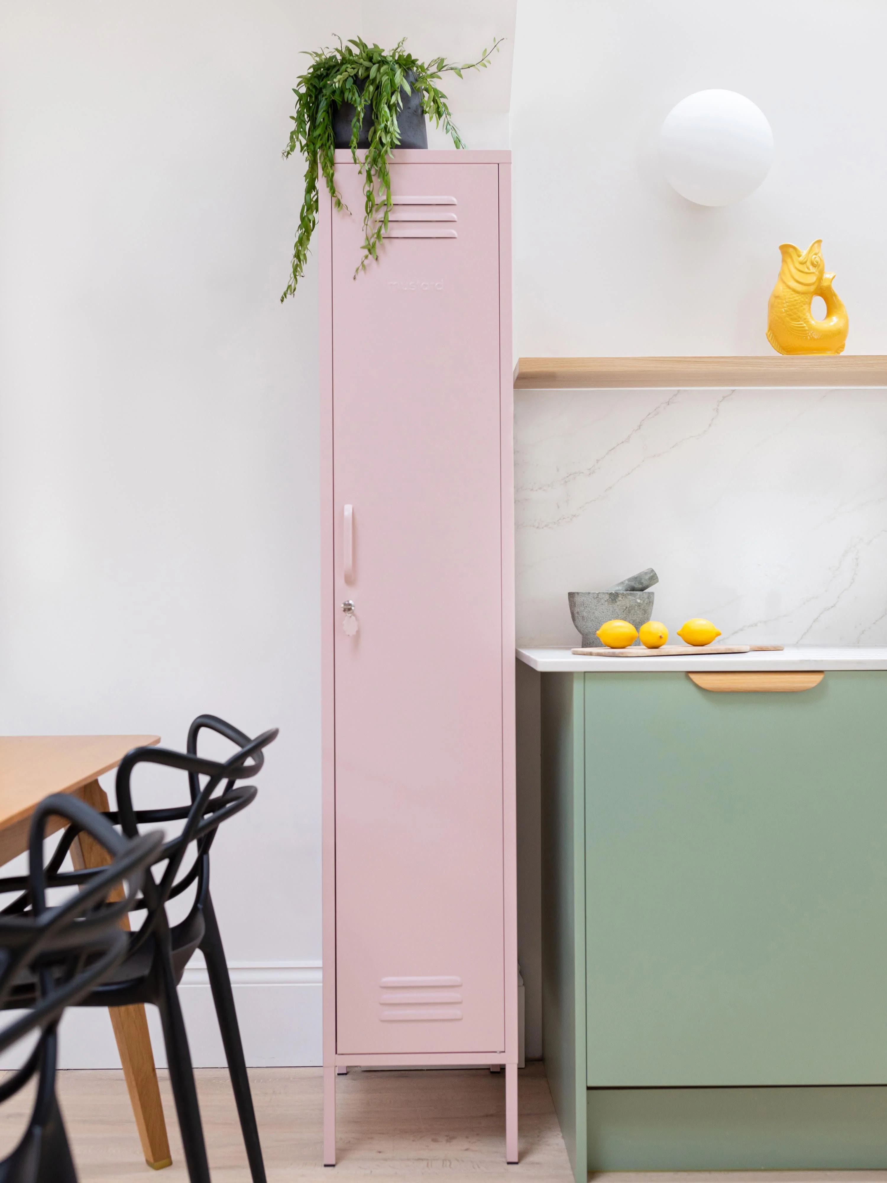 Kleiner Kleiderschrank The Skinny