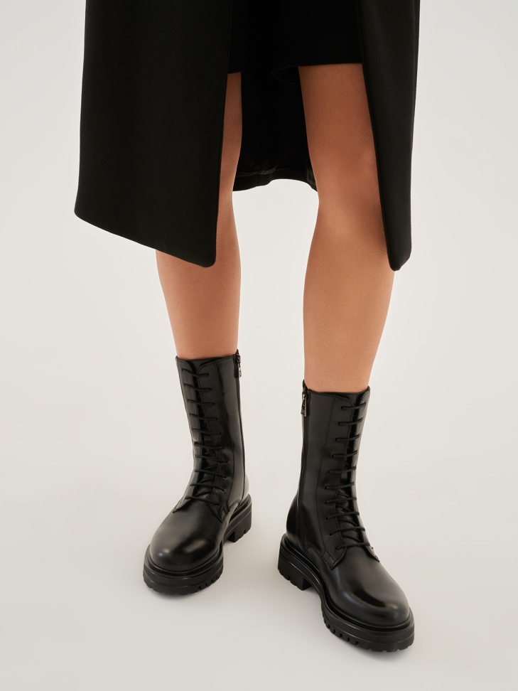 Ladies' black ankle boots
