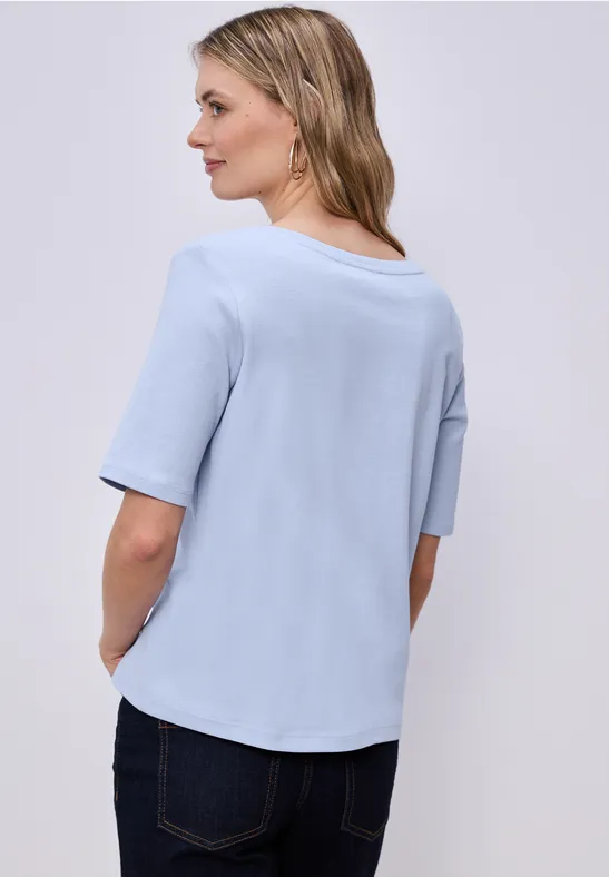 Basic T-Shirt mit V-Neck in Unifarbe