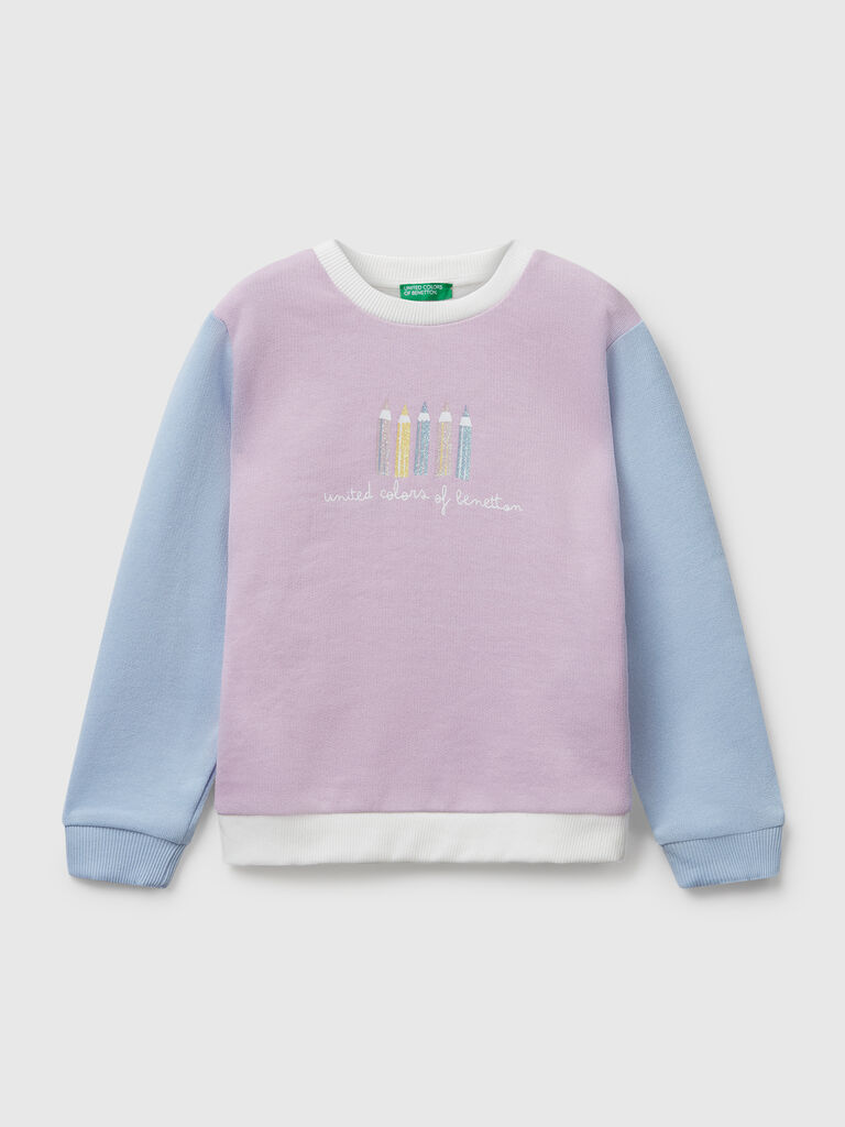 Sweatshirt with glittery print