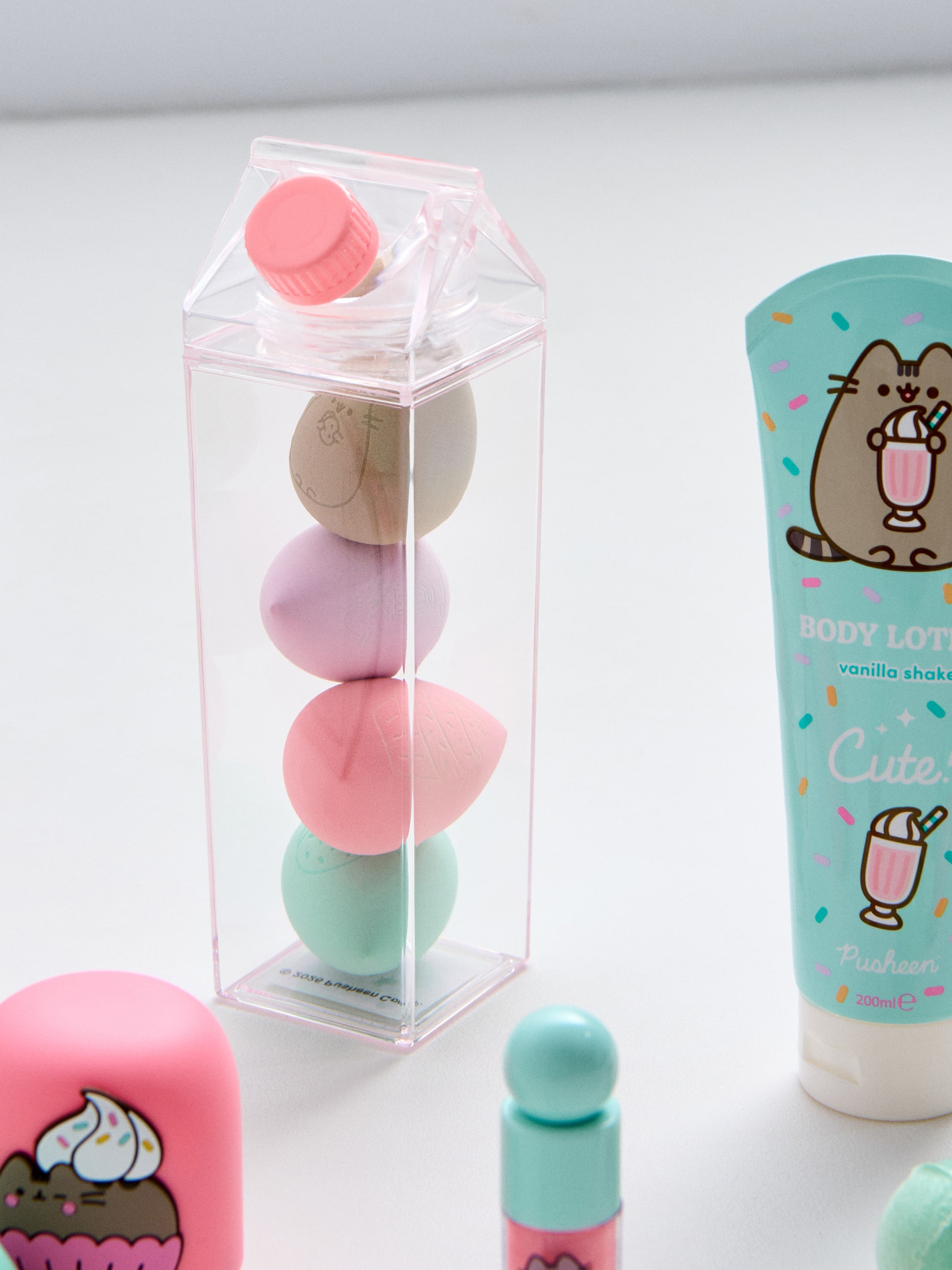 Gąbki do makijażu 4 pack Pusheen The Cat