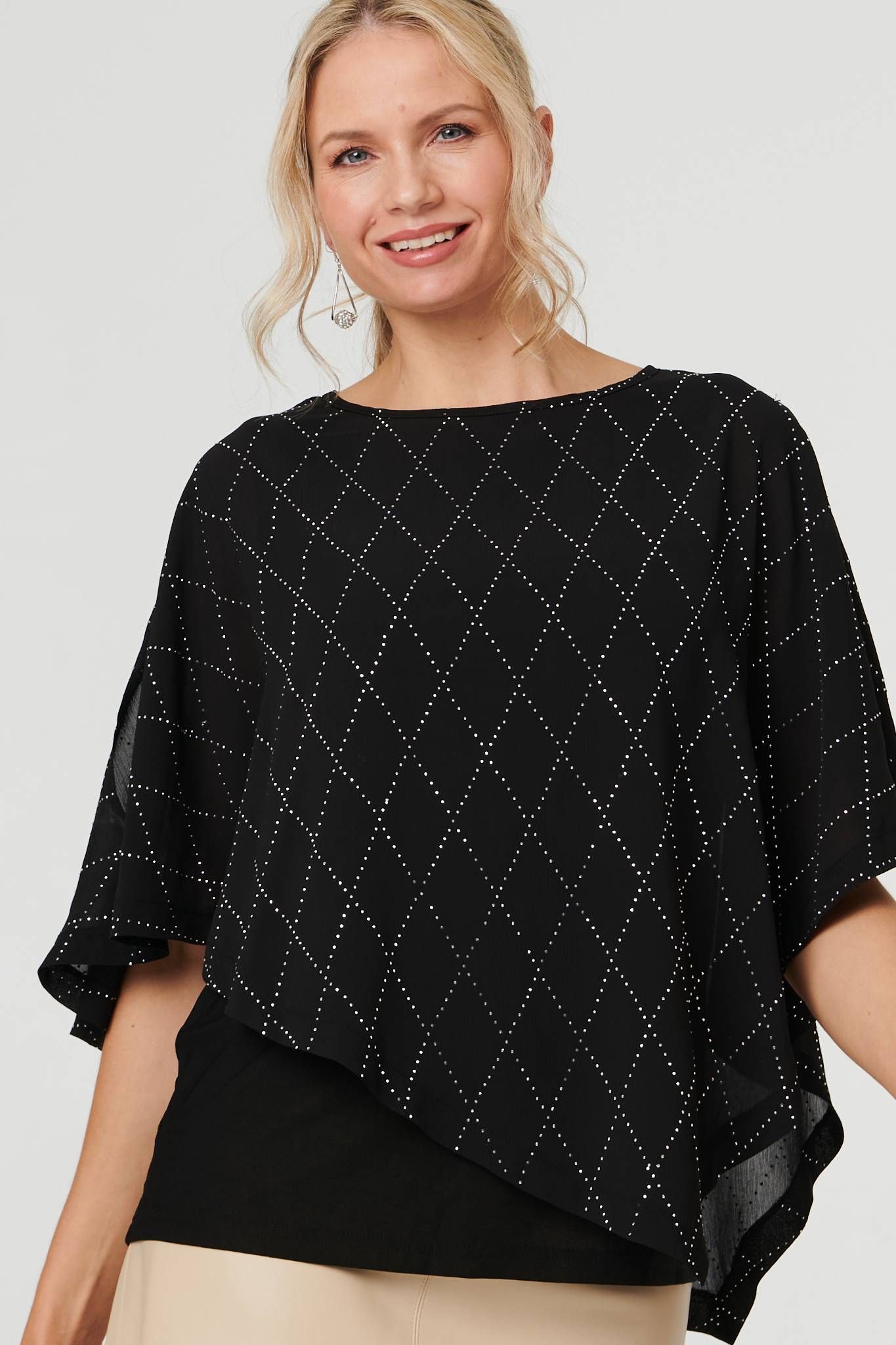 Izabel London Geo Print Cut-Out 1/2 Sleeve Blouse