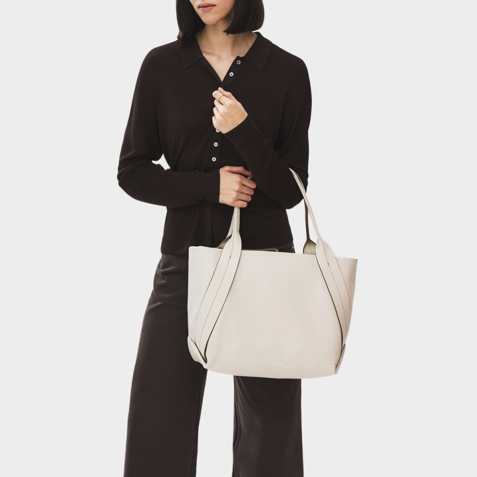 The Evie - Large Ziptop Shoulder