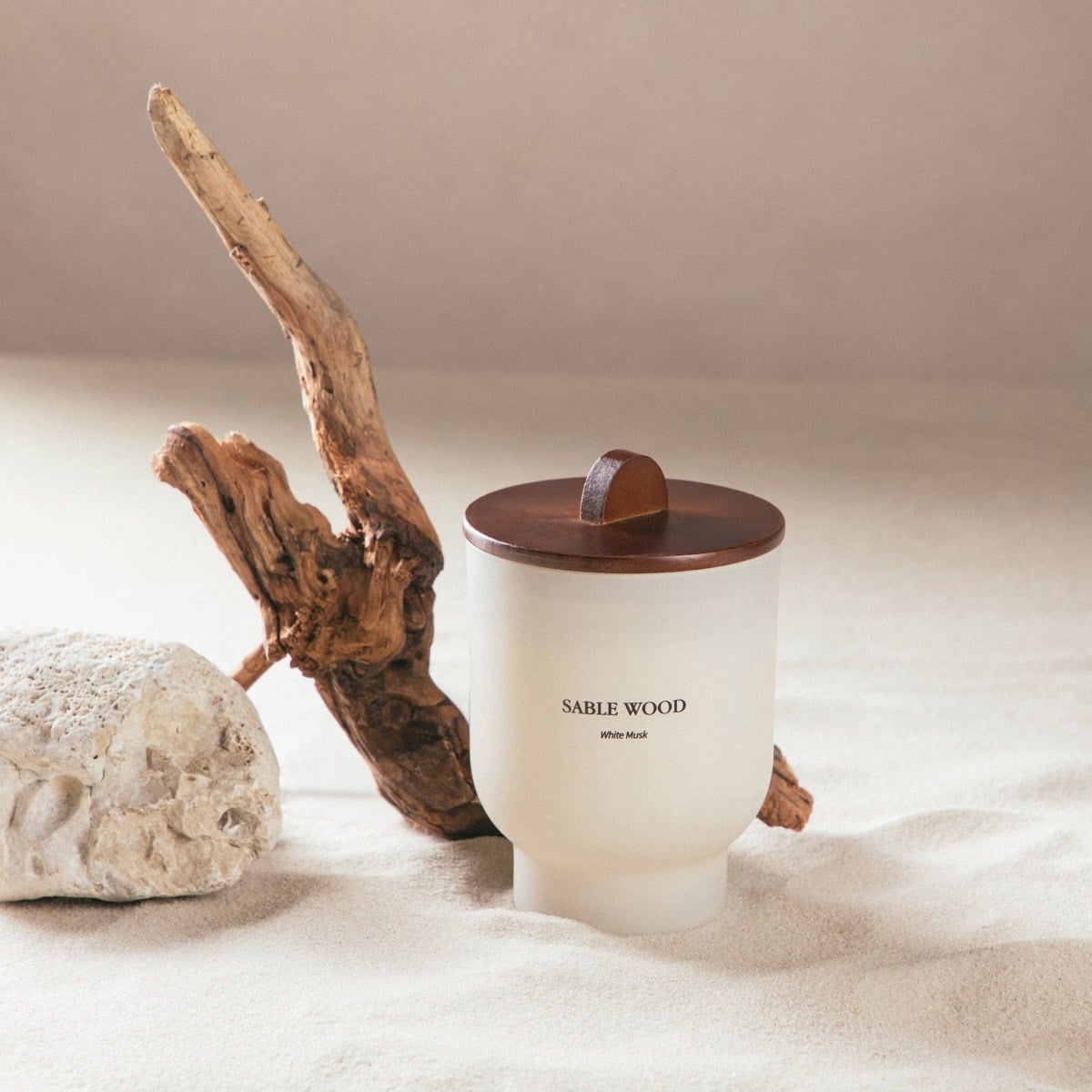 Świeca zapachowa SABLE WOOD White Musk 400 g