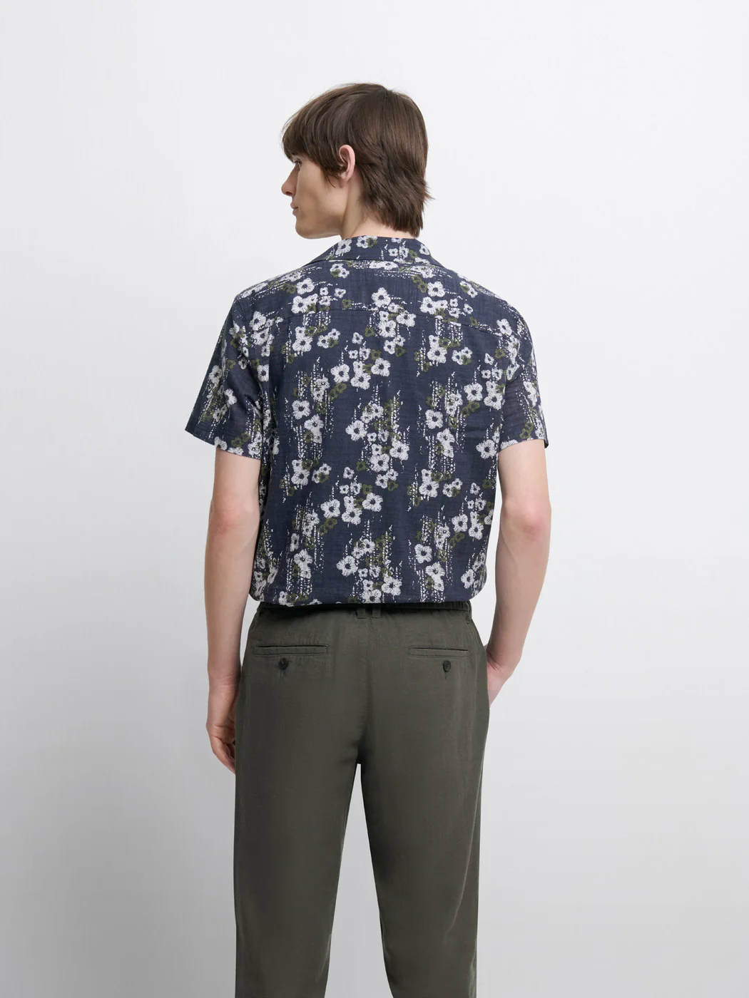 Chemise manches courtes regular fleurie