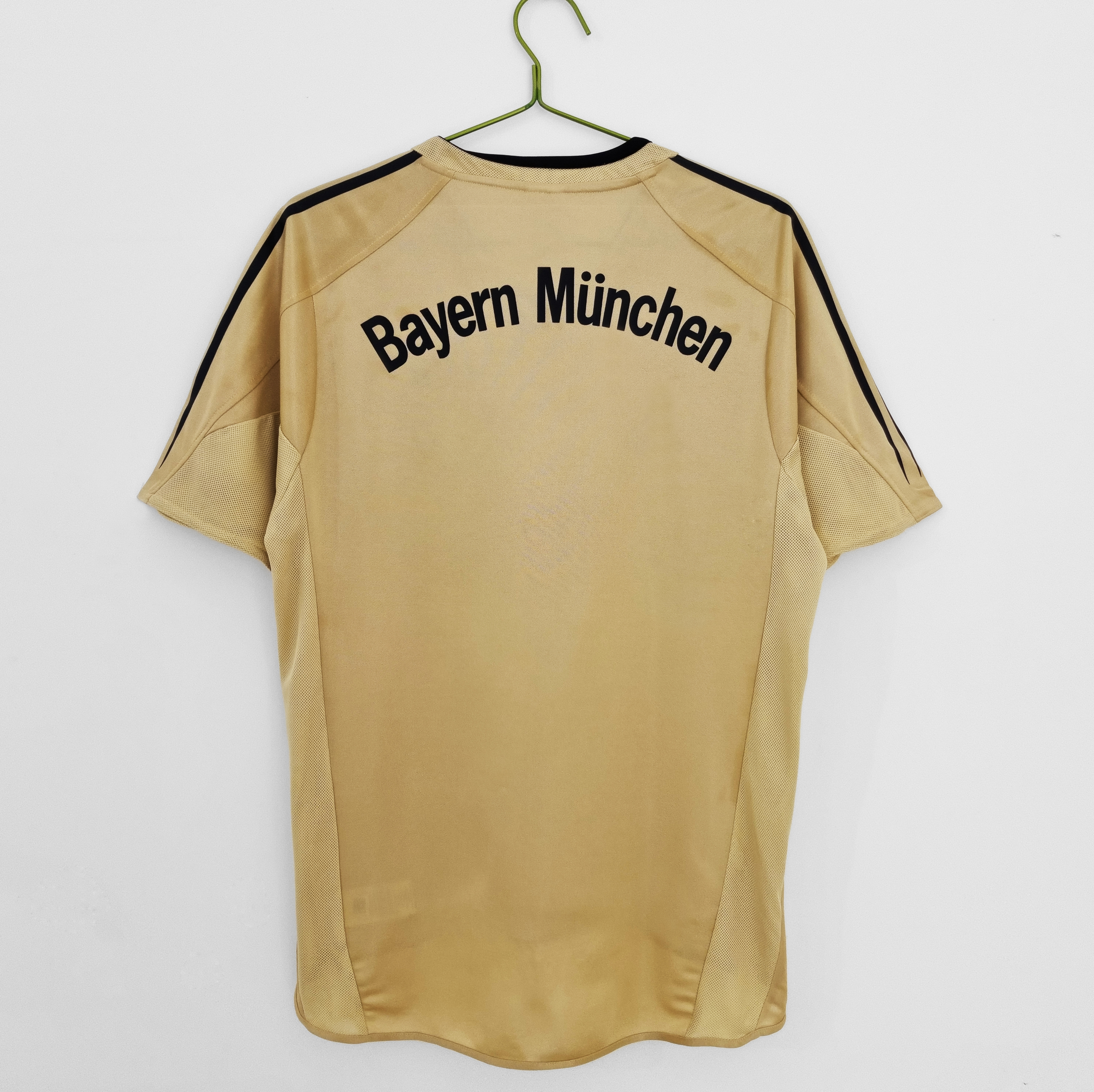Bayern Munich 2004-05 Away Vintage Jersey