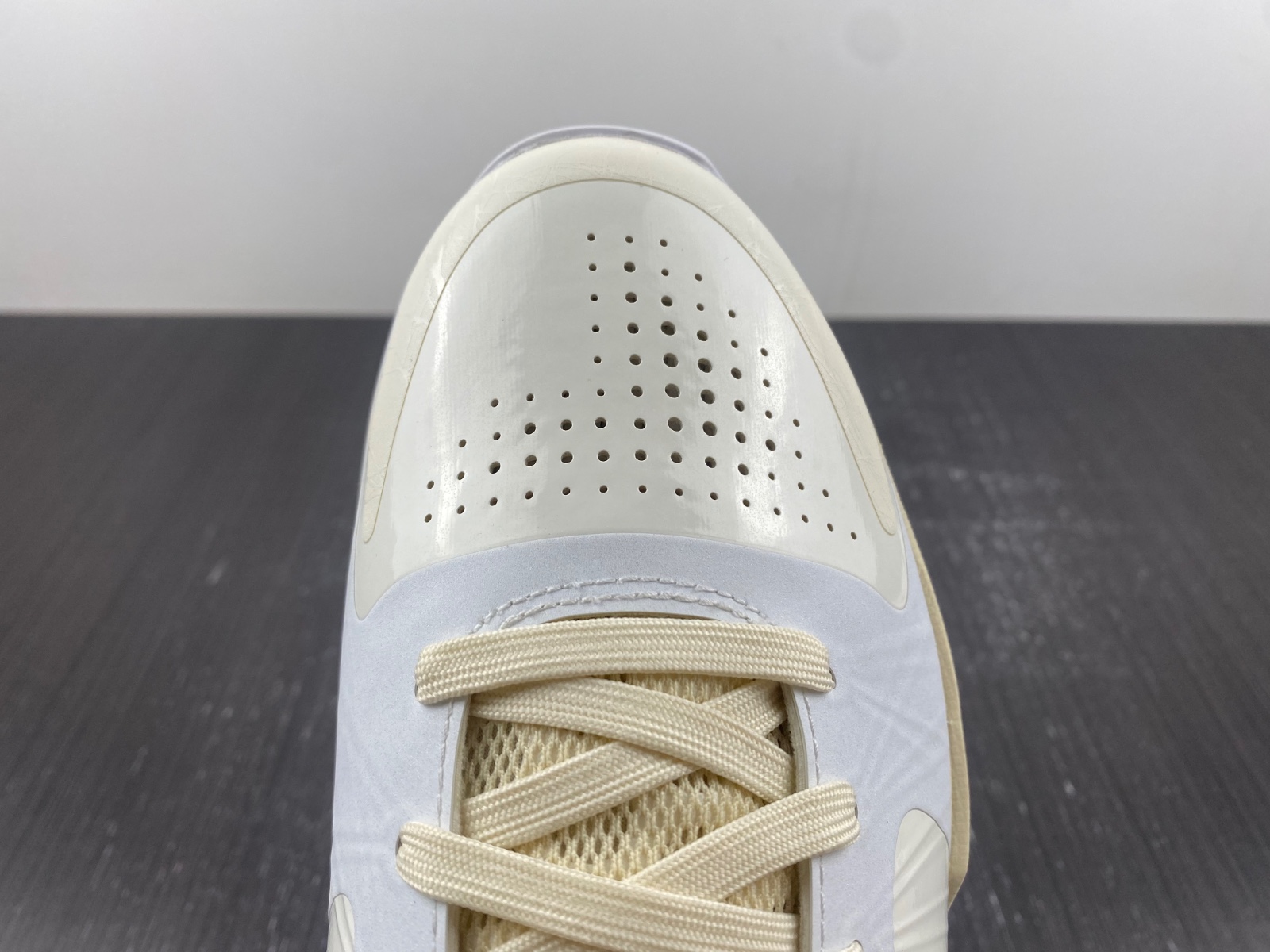 Off-White x Nike Kobe 5 Protro Custom White