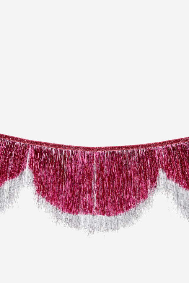 Tinsel Fringe Scallop Garland