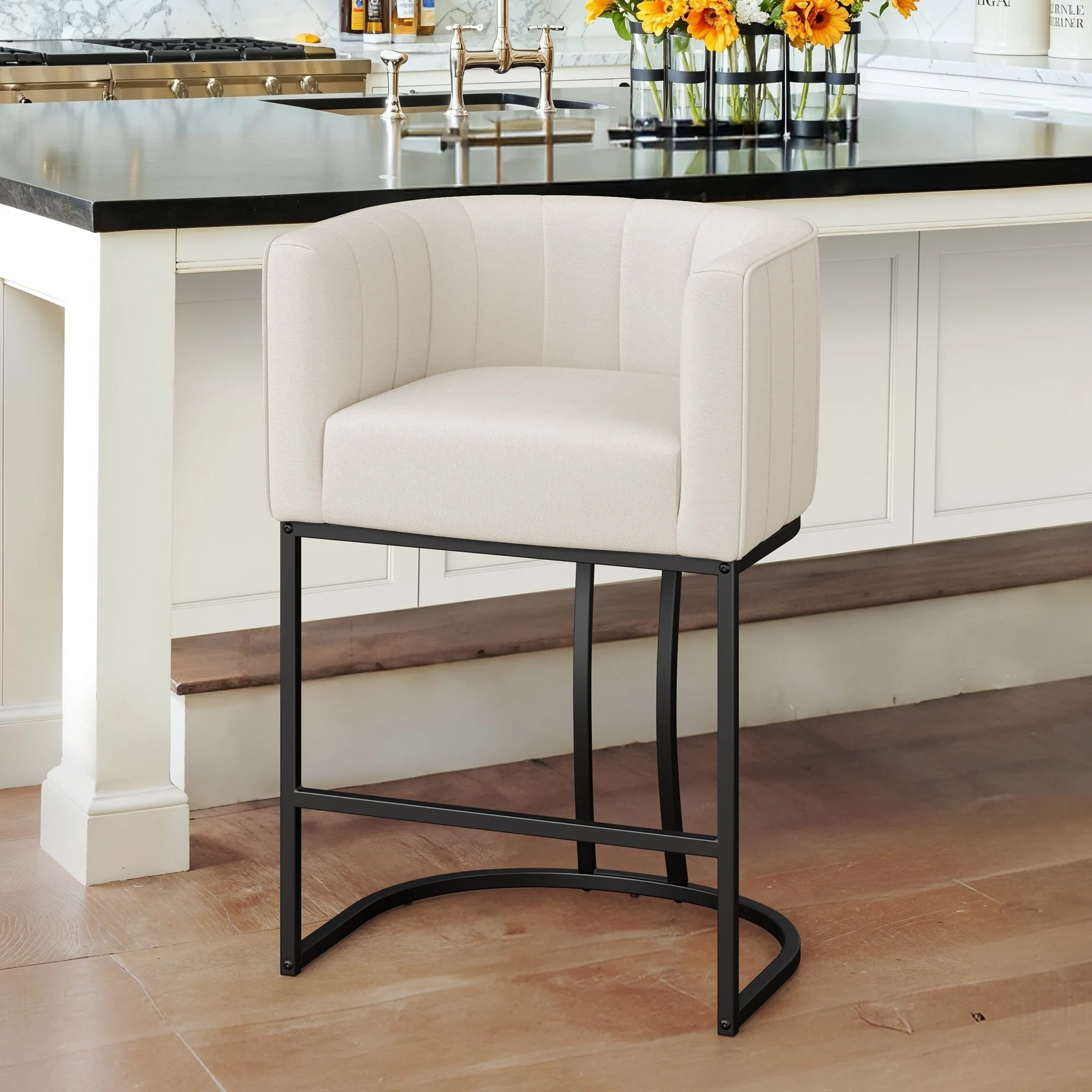 LUE BONA Modern 26.in Counter Height Stool Low Back Upholstered/PU Leather Barrel Bar Stool with Metal Frame