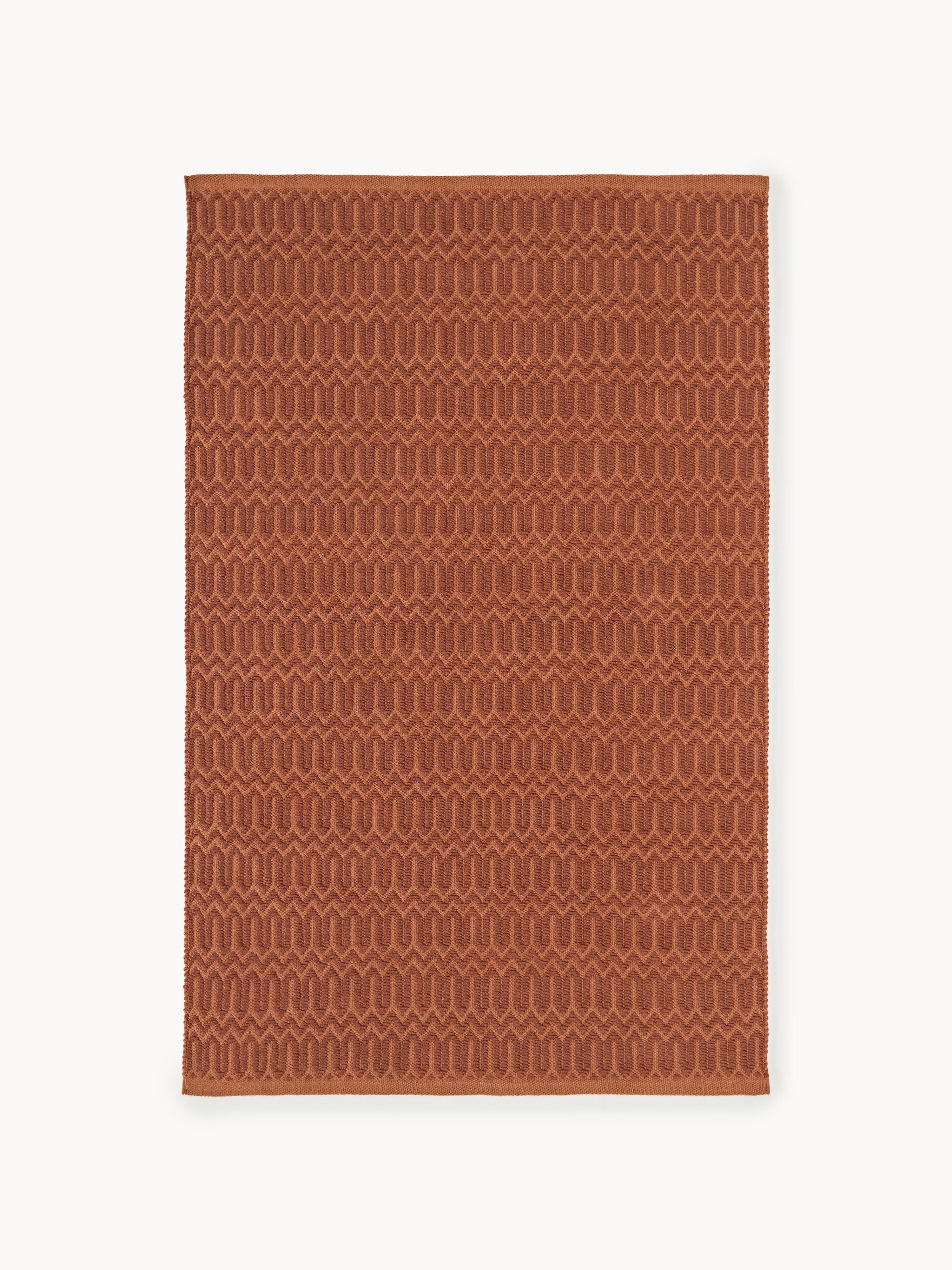 Handgewebter Outdoor-Teppich Rune mit geometrischem Muster