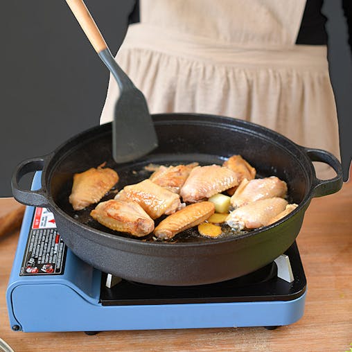 SOGA 2X 33cm Round Cast Iron Pre-seasoned Deep Baking Pizza Frying Pan Skillet with Wooden Lid