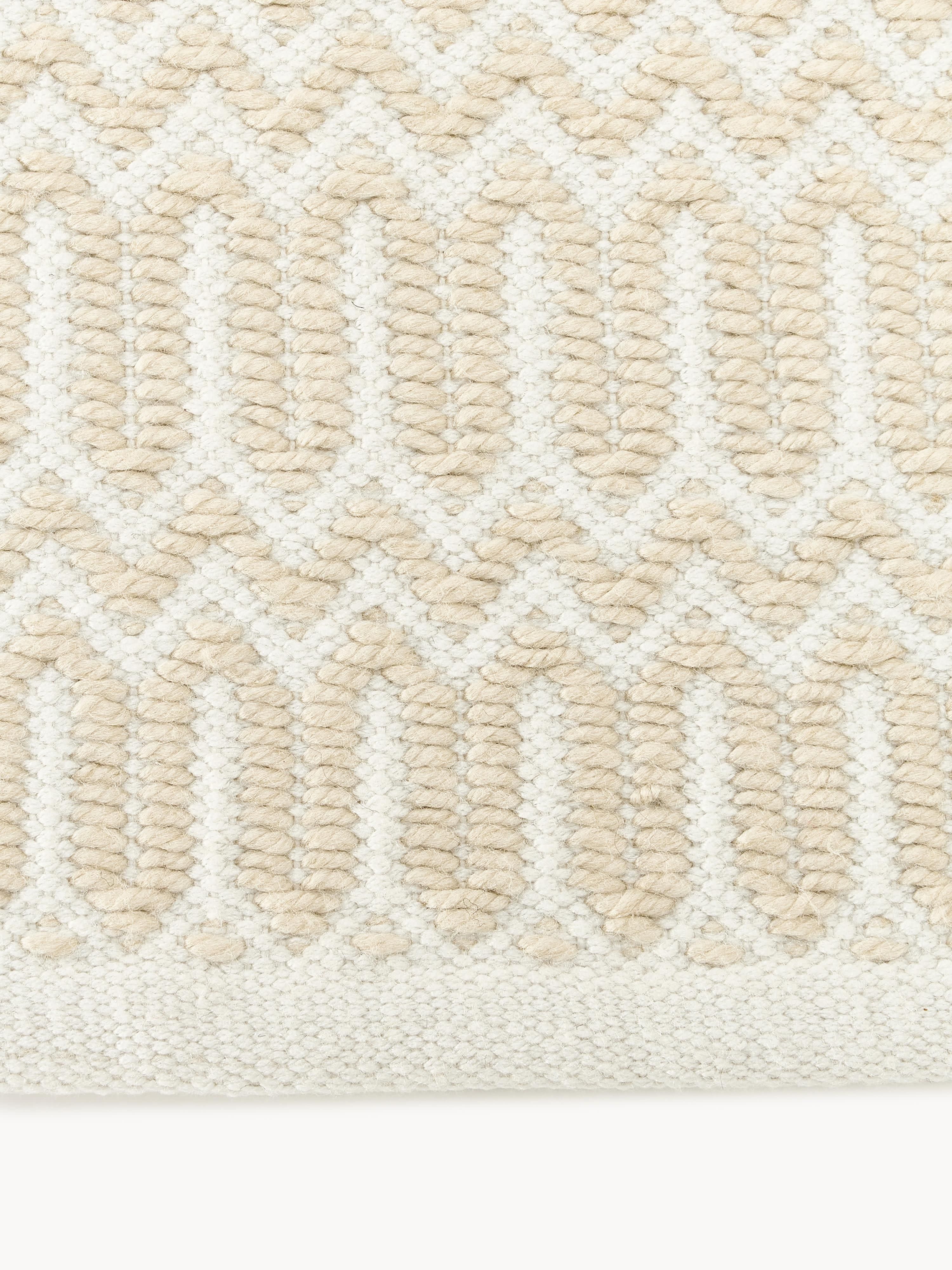 Handgewebter Indoor & Outdoor-Läufer Rune mit geometrischem Muster