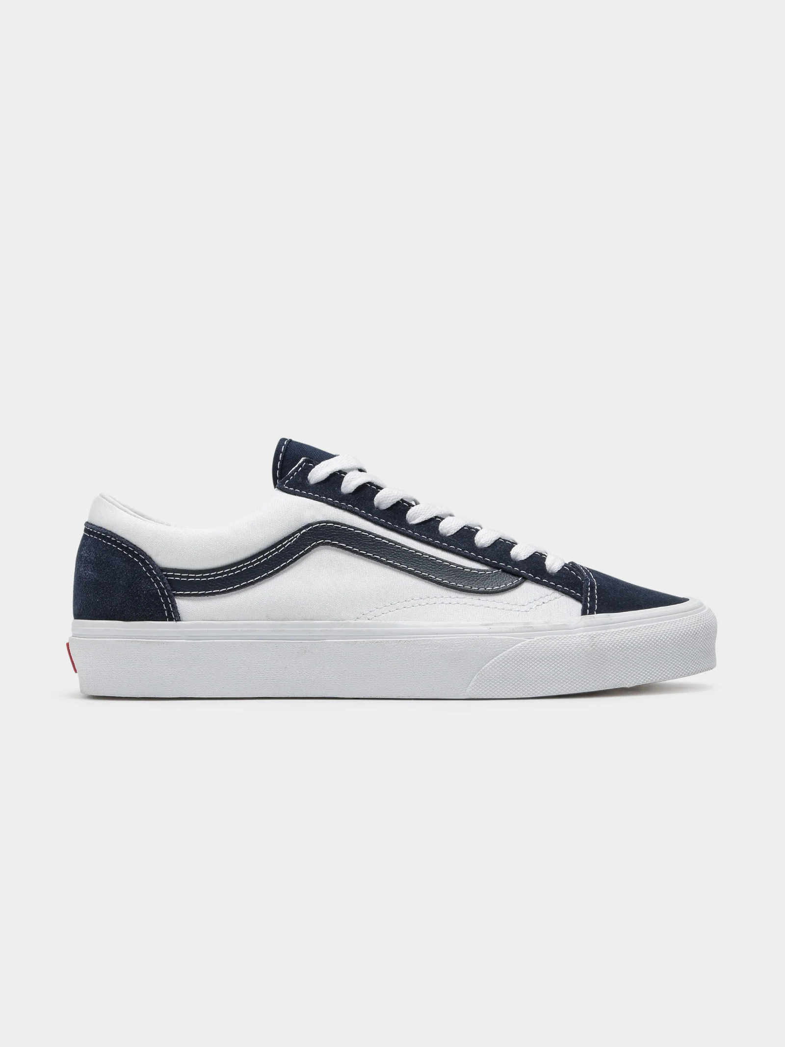 Mens Style 36 Classic Sneakers