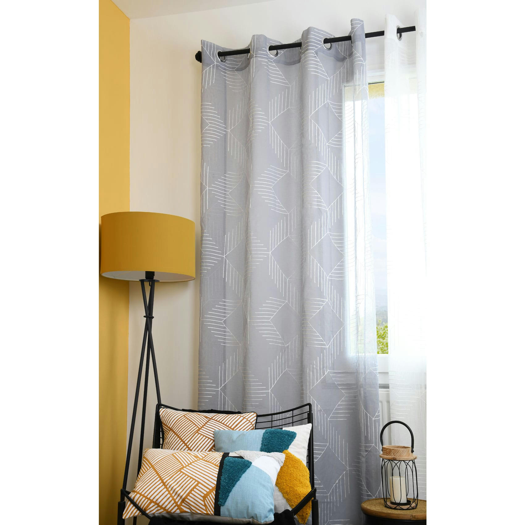- Voilage tamisant esprit graphique polyester gris perle 140x260 cm