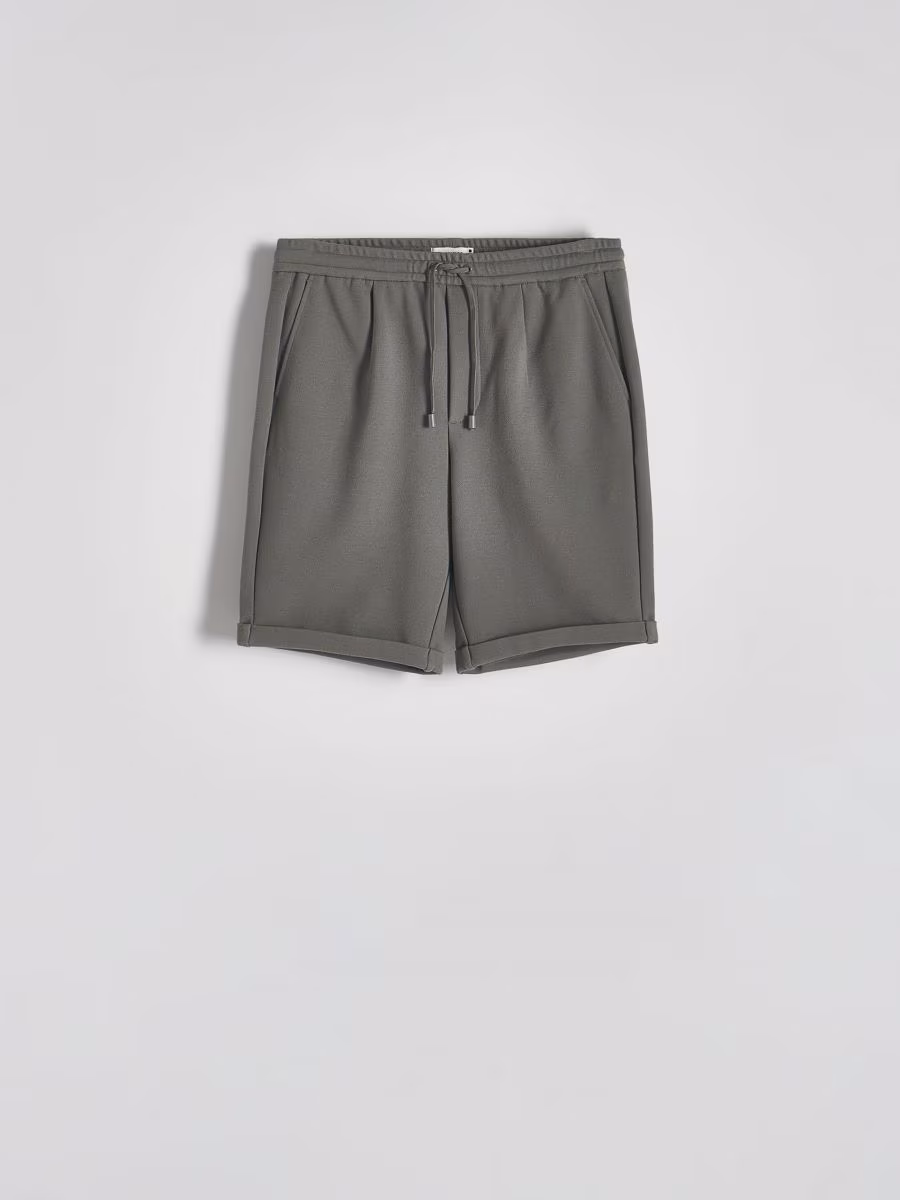 Regular Shorts