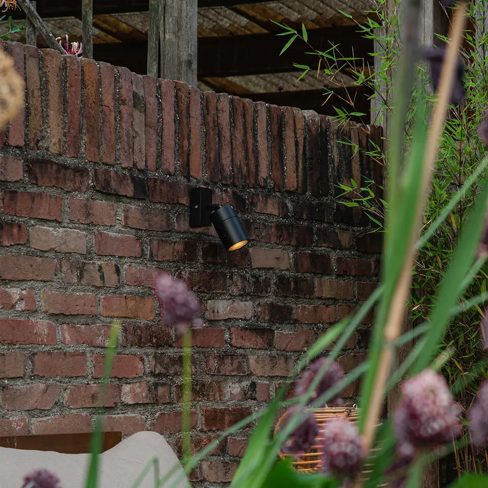 Qazqa verstelbare wandlamp solo zwart gu10