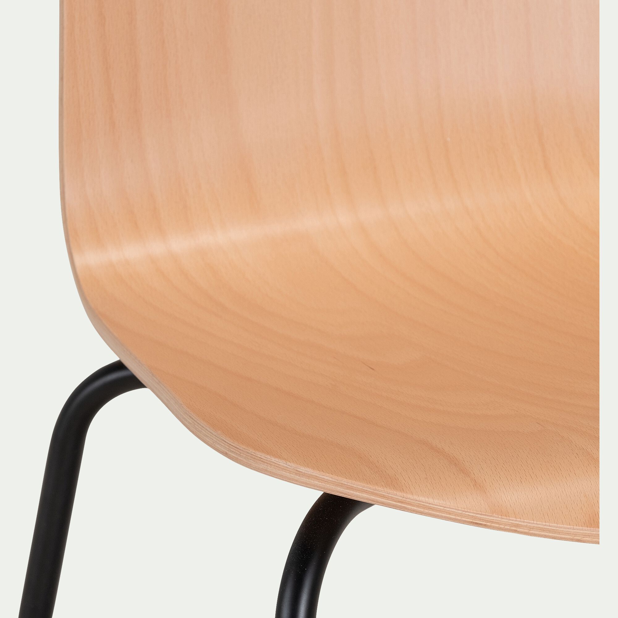 IZA - Chaise avec coque en contreplaqué moulé de hêtre - bois clair