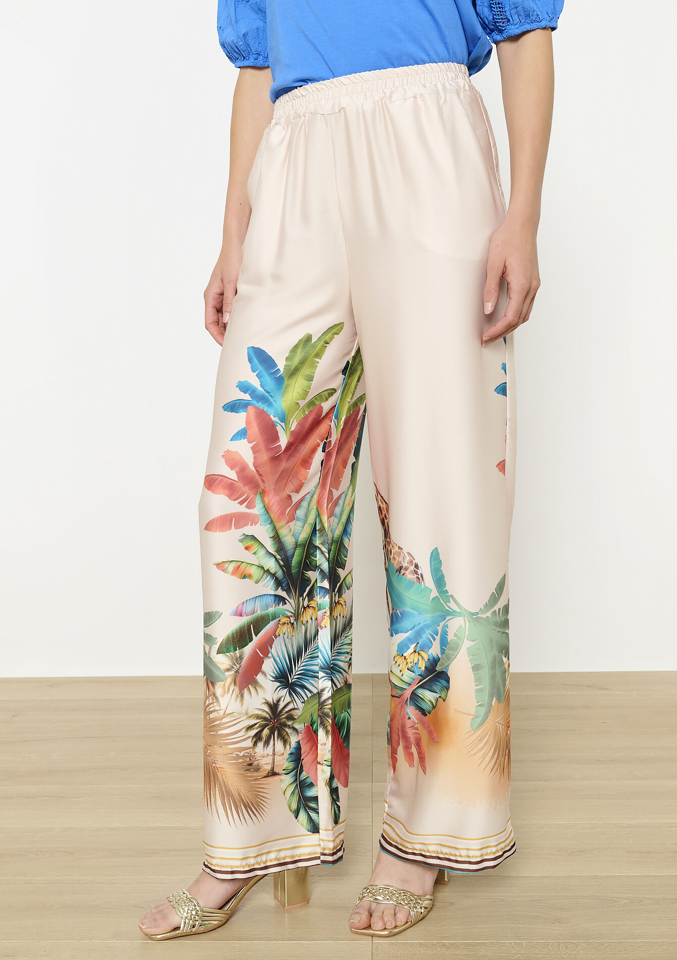 Soepele broek met botanische print