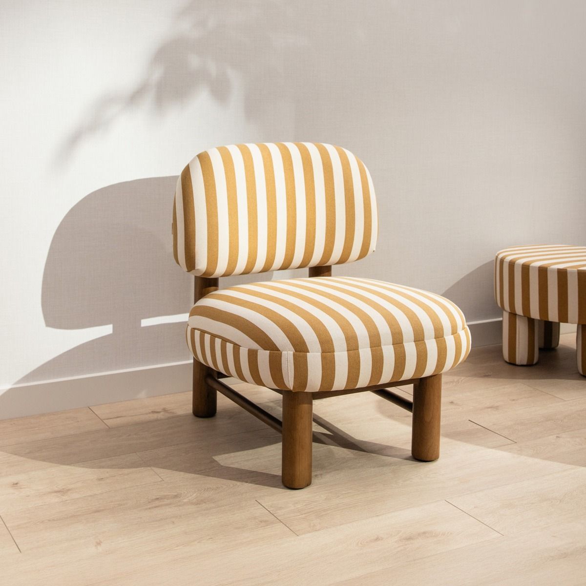 Fotel LUMEN Beżowo biały 64x69,5x77 cm