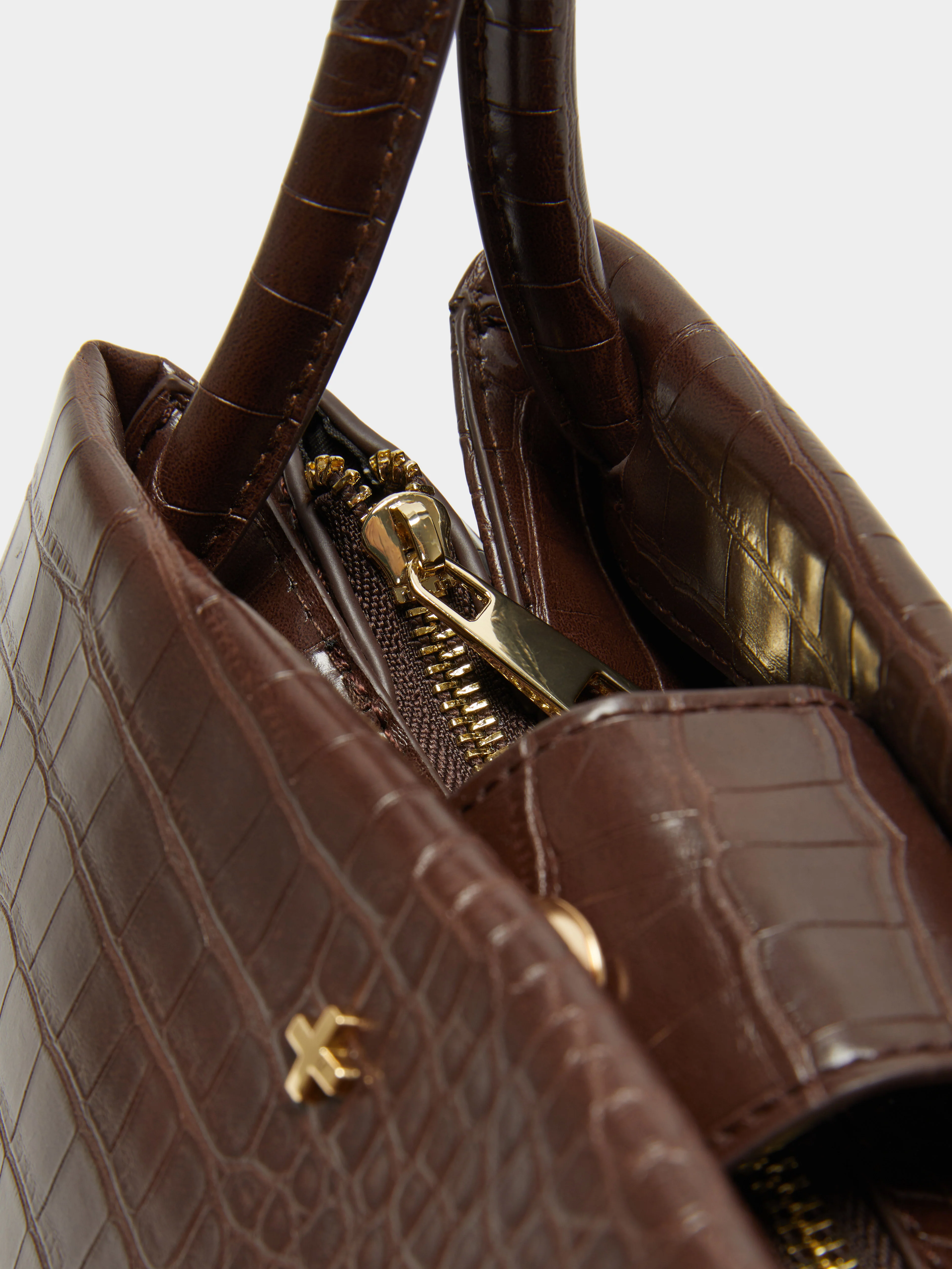 Idris Shoulder Bag