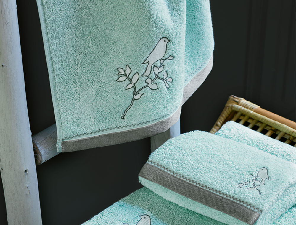 Linge de bain brodéDans les nuages