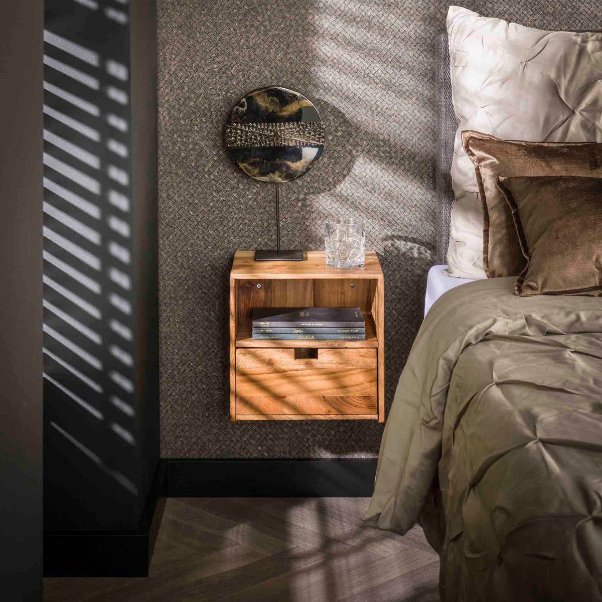 Fraaai - Sabas zwevend nachtkastje acacia